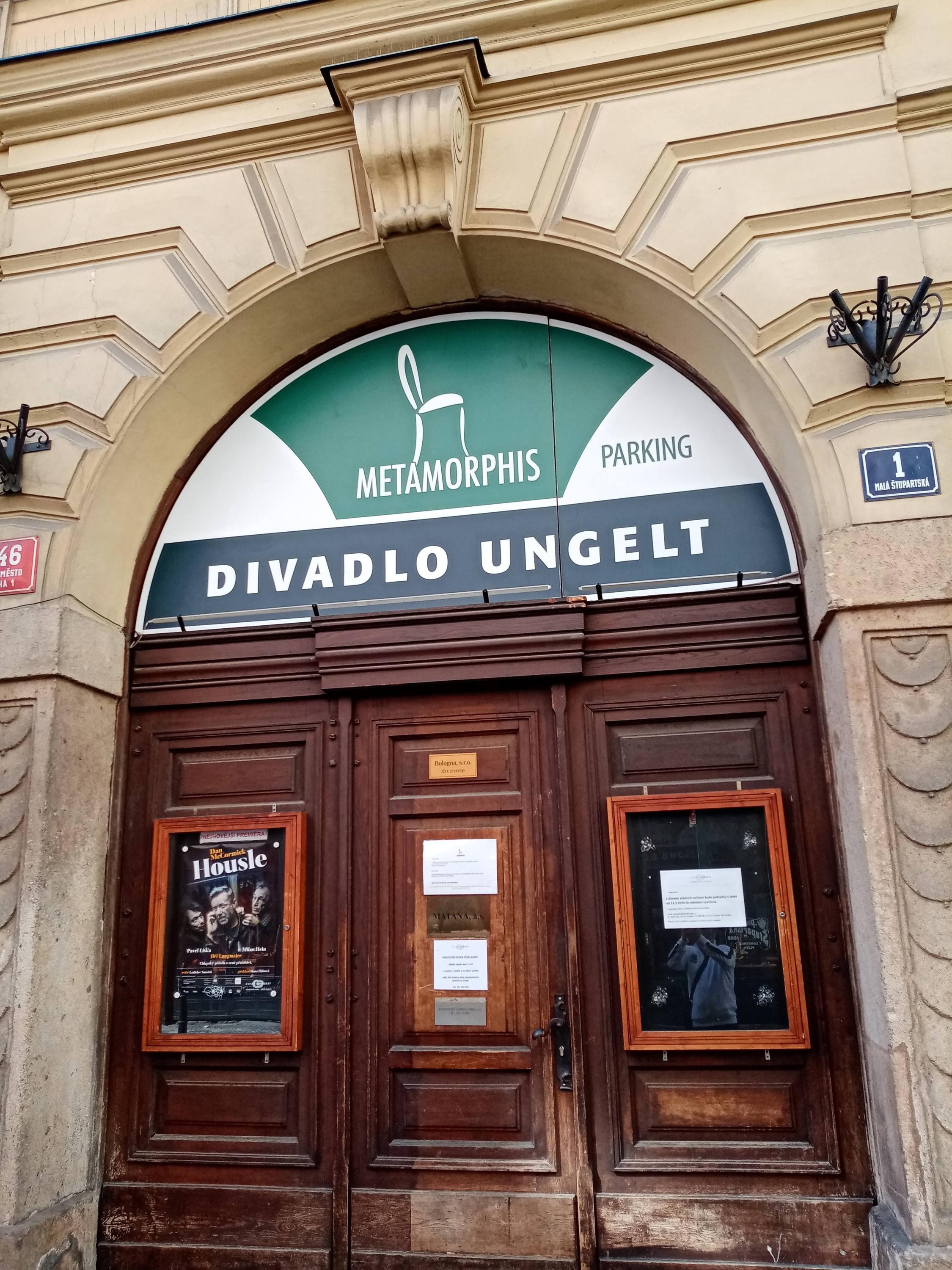 DIVADLO UNGELT foto 5