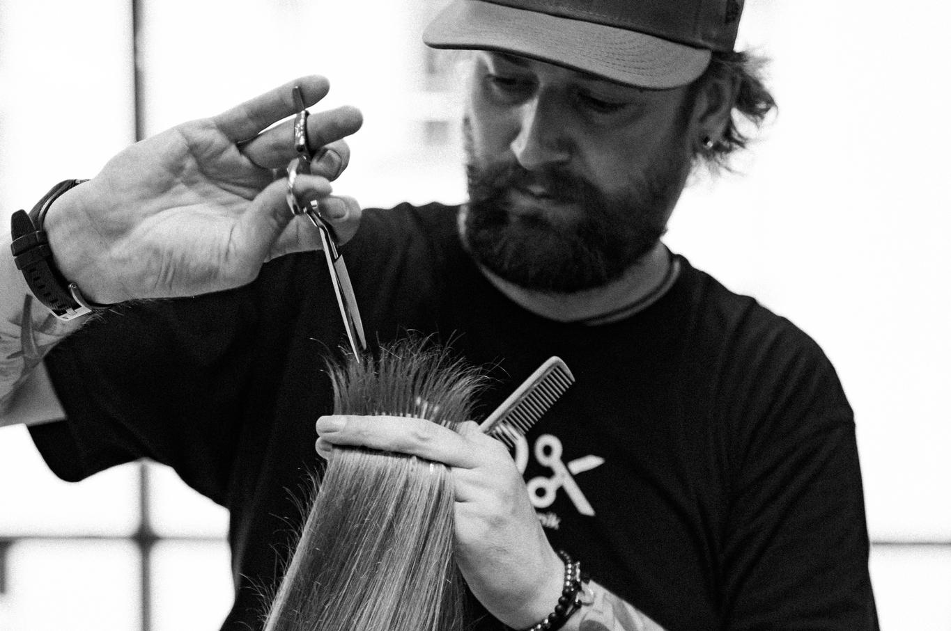 LukasoKadeřník.Yes