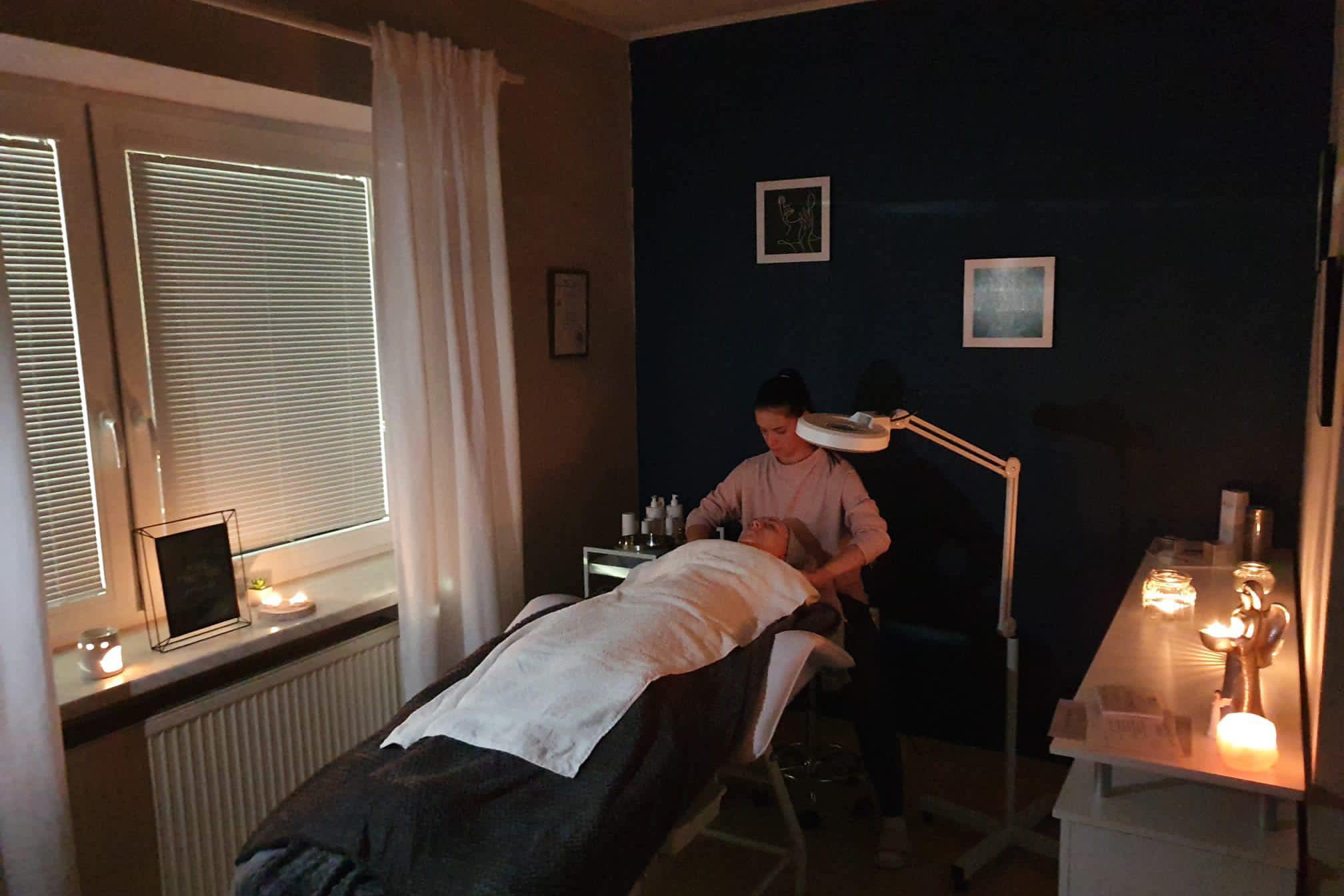 Kosmetický salon radosti - Barbora Cajthamlová