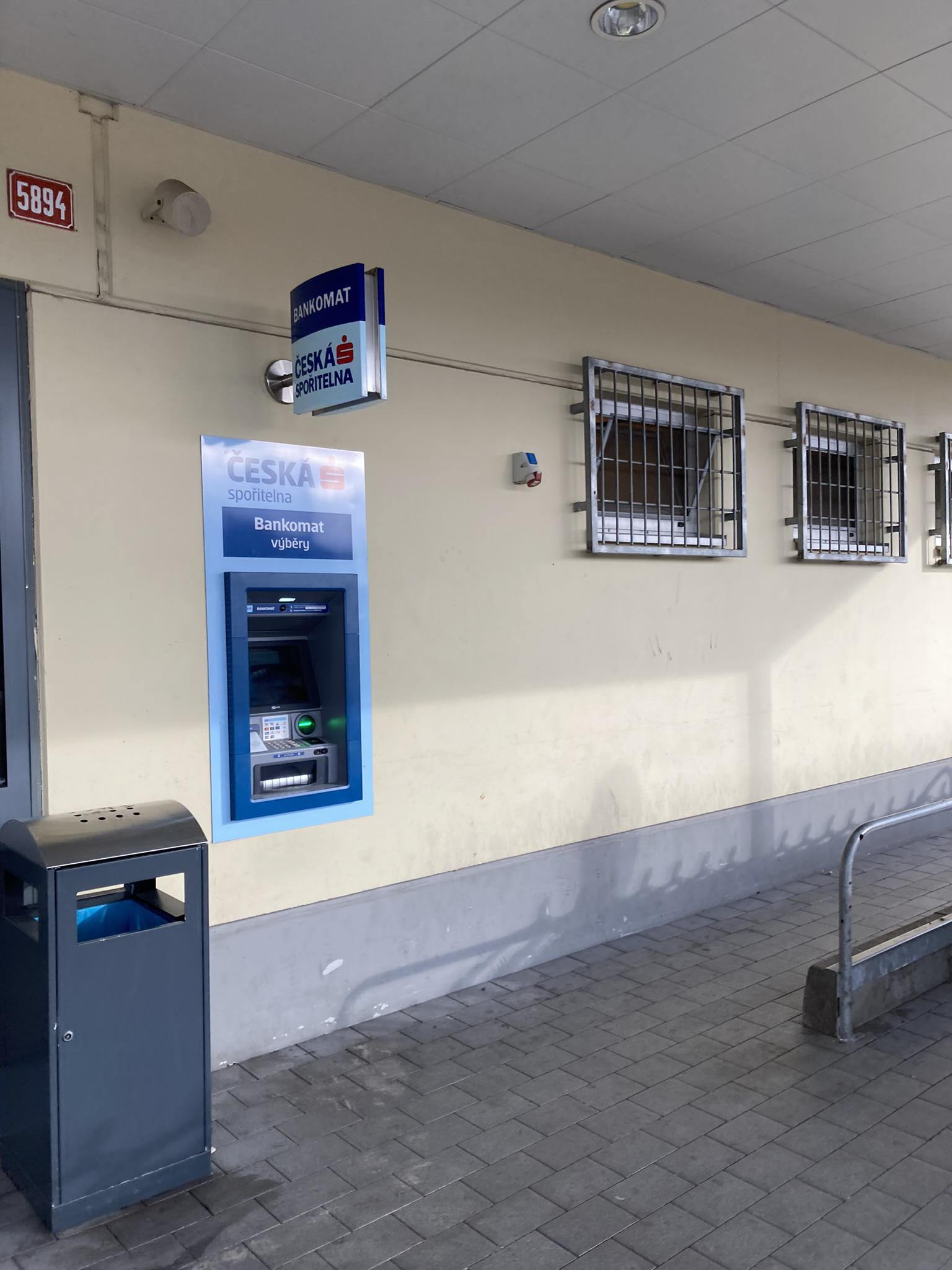 Bankomat České spořitelny foto 2