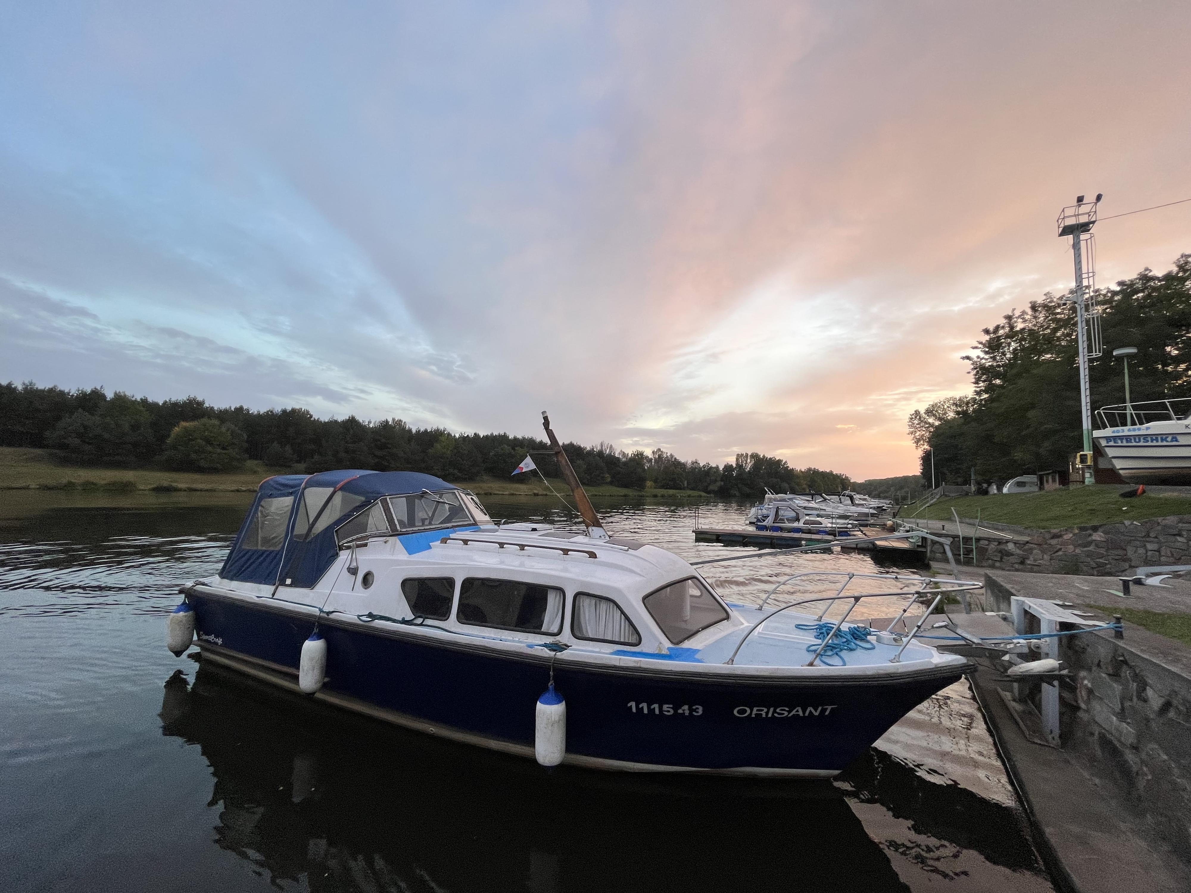 MARINA - LODĚ A KARAVANY foto 4