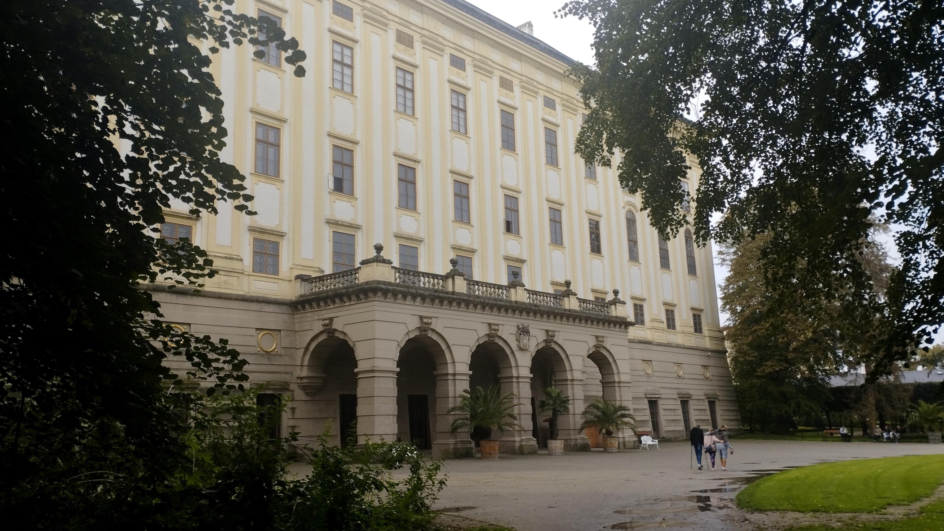 Historická knihovna Arcibiskupského zámku a zahrad foto 5