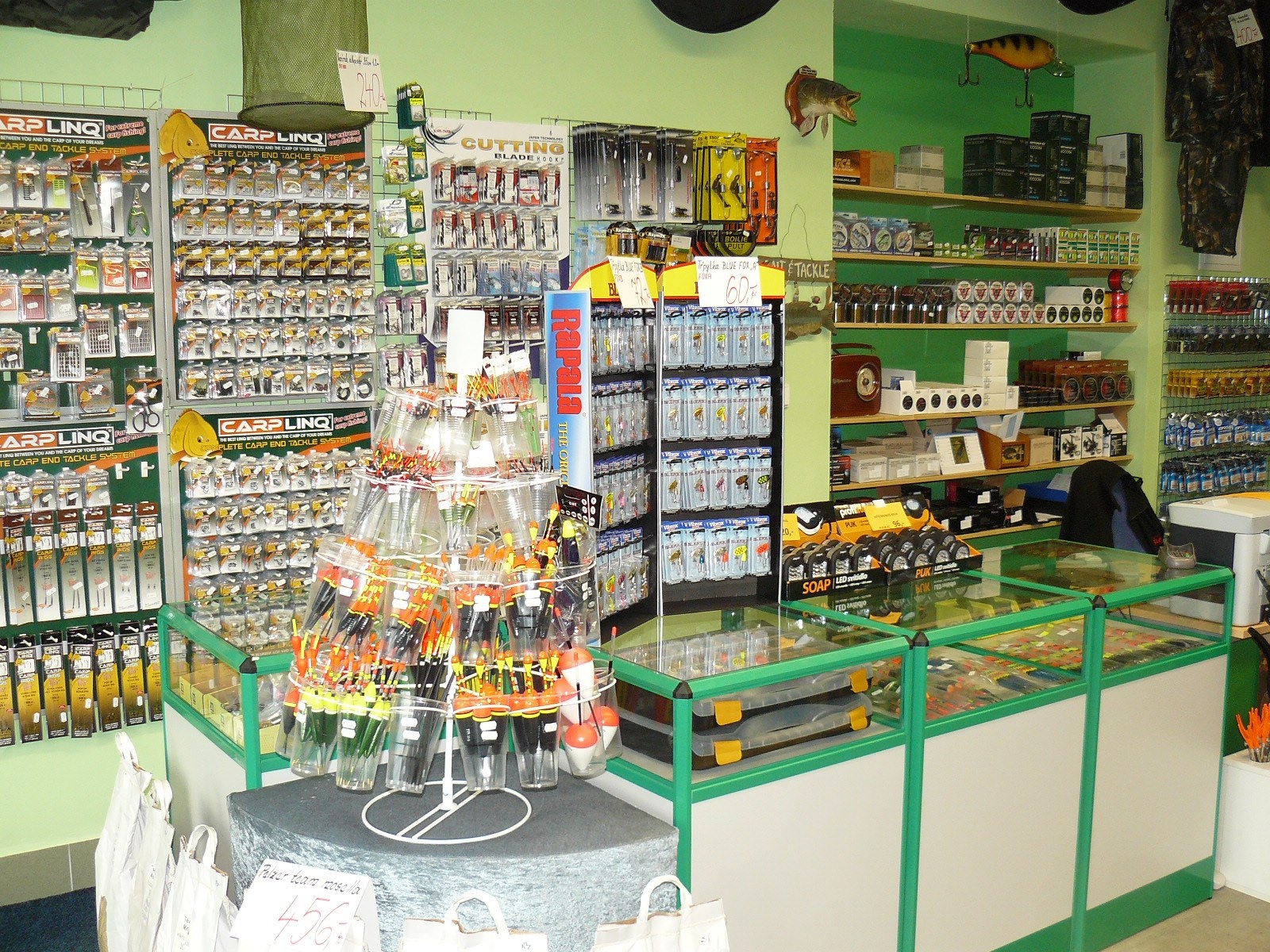 VELA rybářské potřeby foto 2