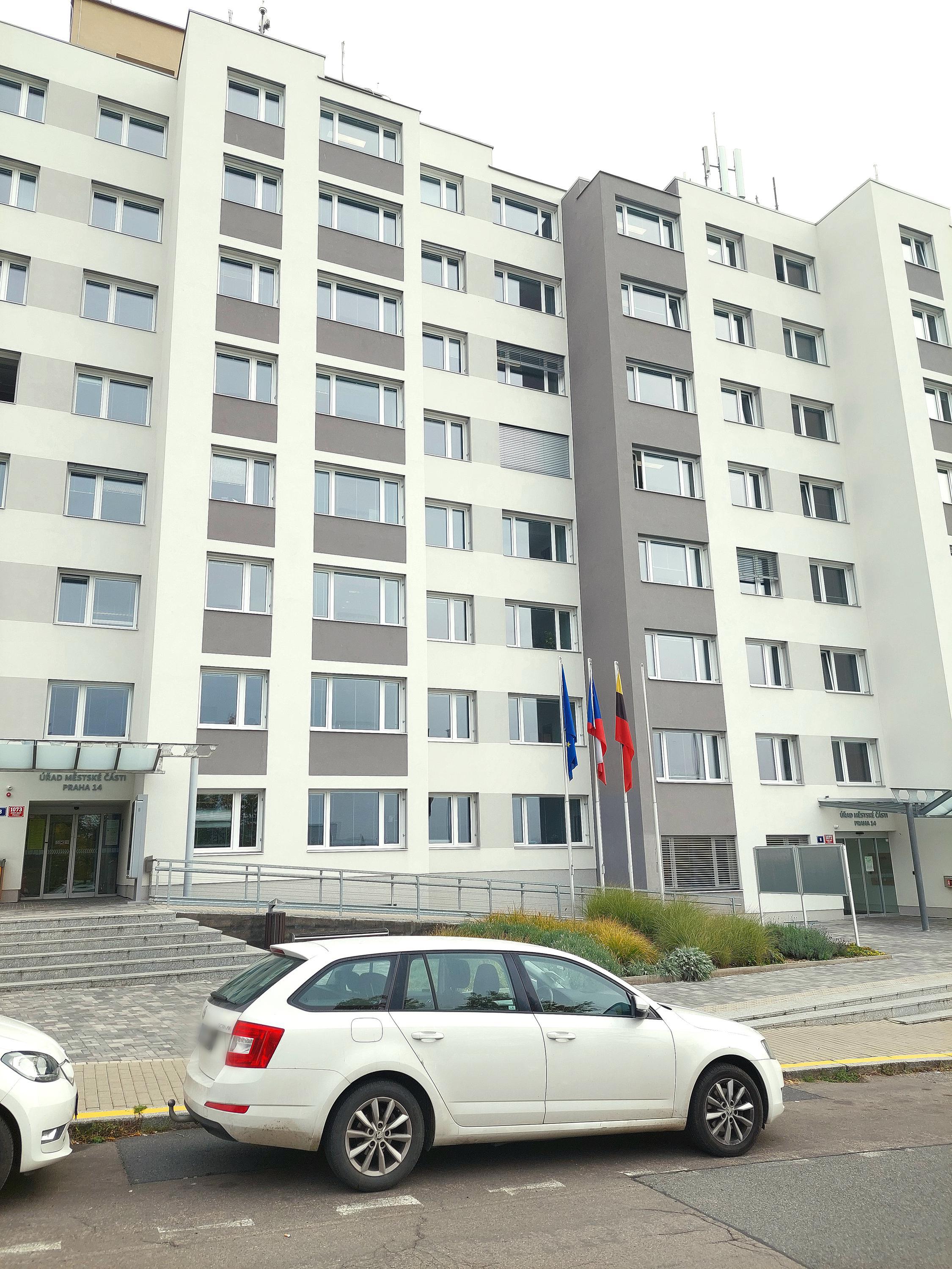 Úřad městské části Praha 14 foto 2