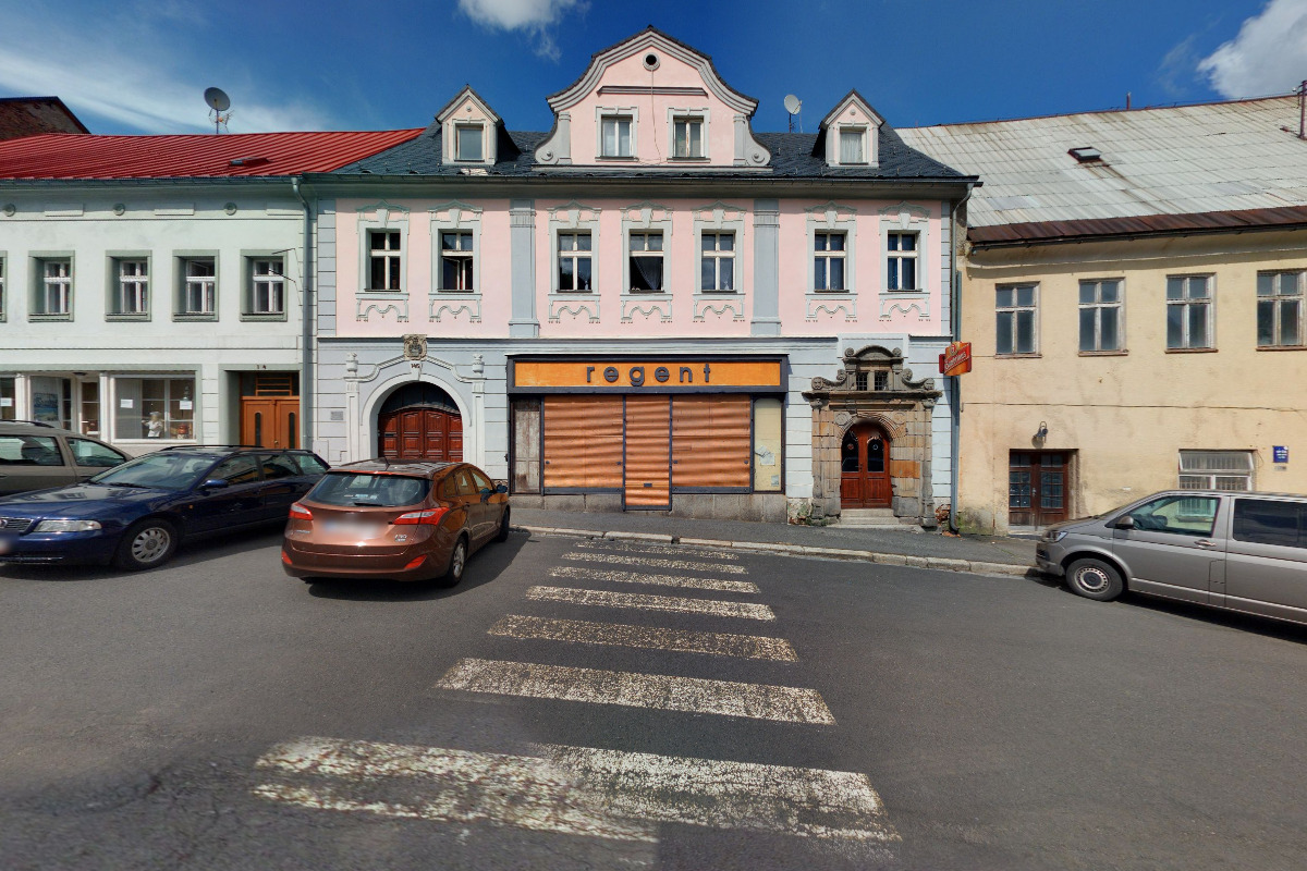 Ubytování Náměstí Republiky 145