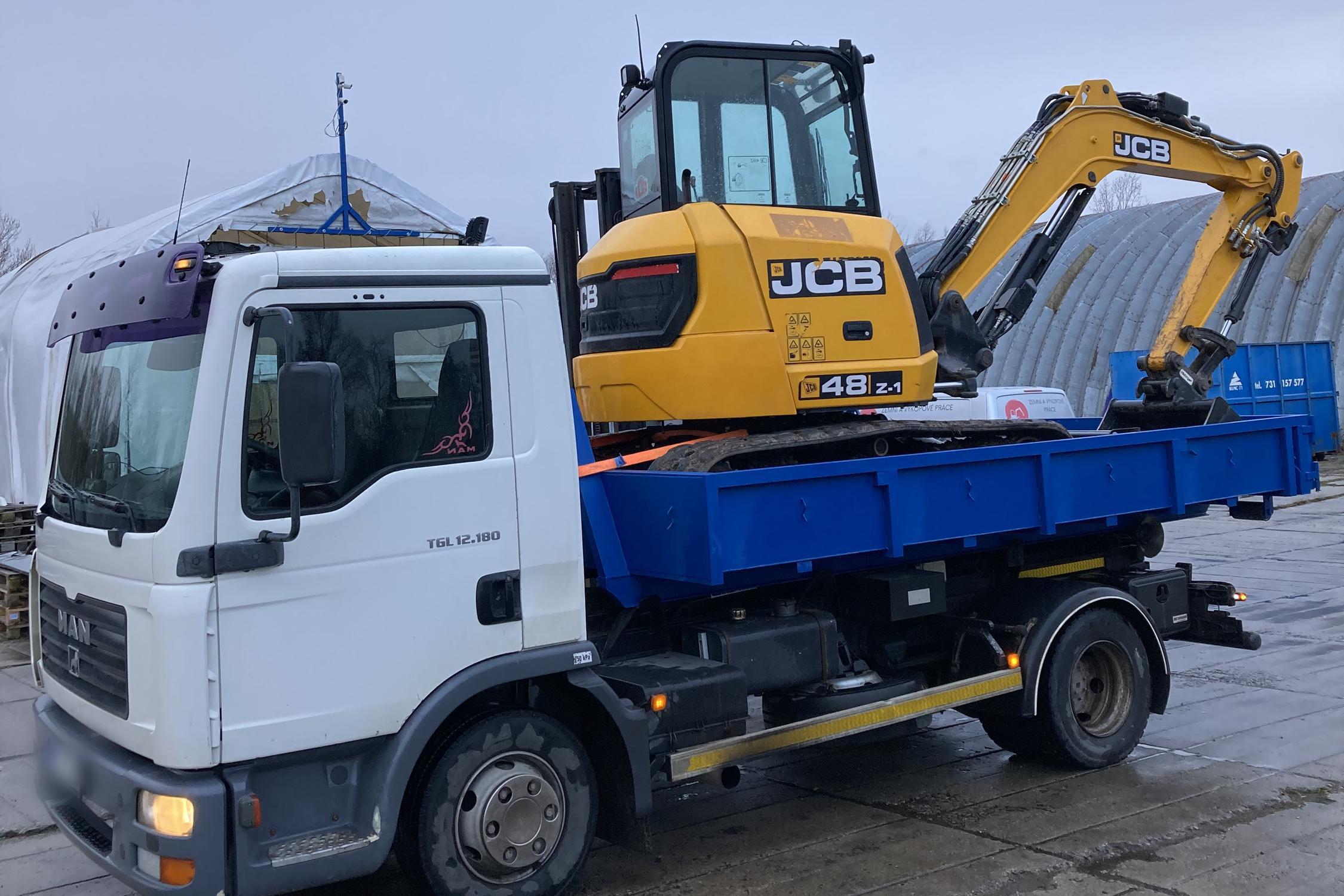 Petr Procházka - zemní a výkopové práce