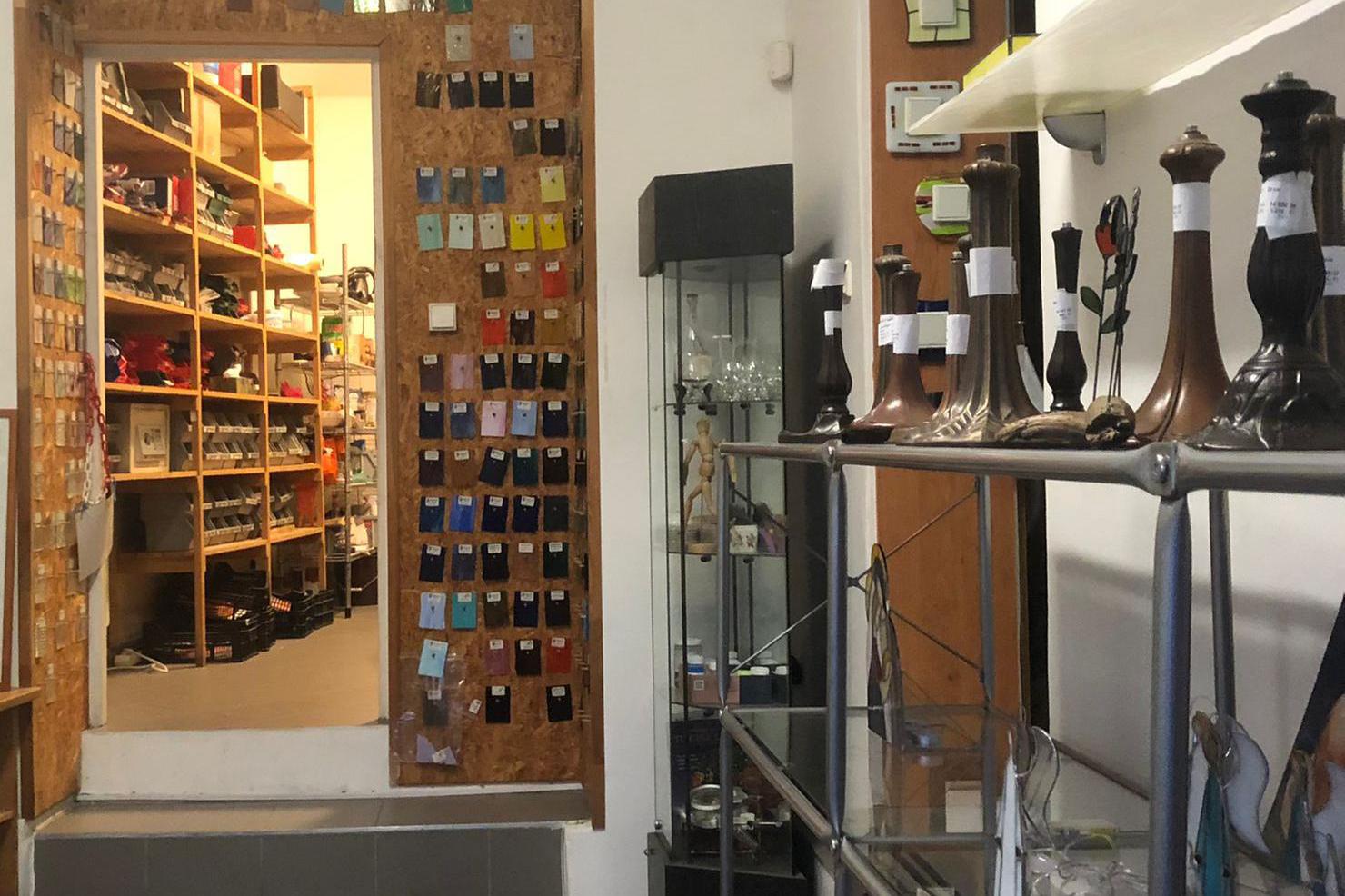 TGK - Barevné ploché sklo - celý svět ze skla