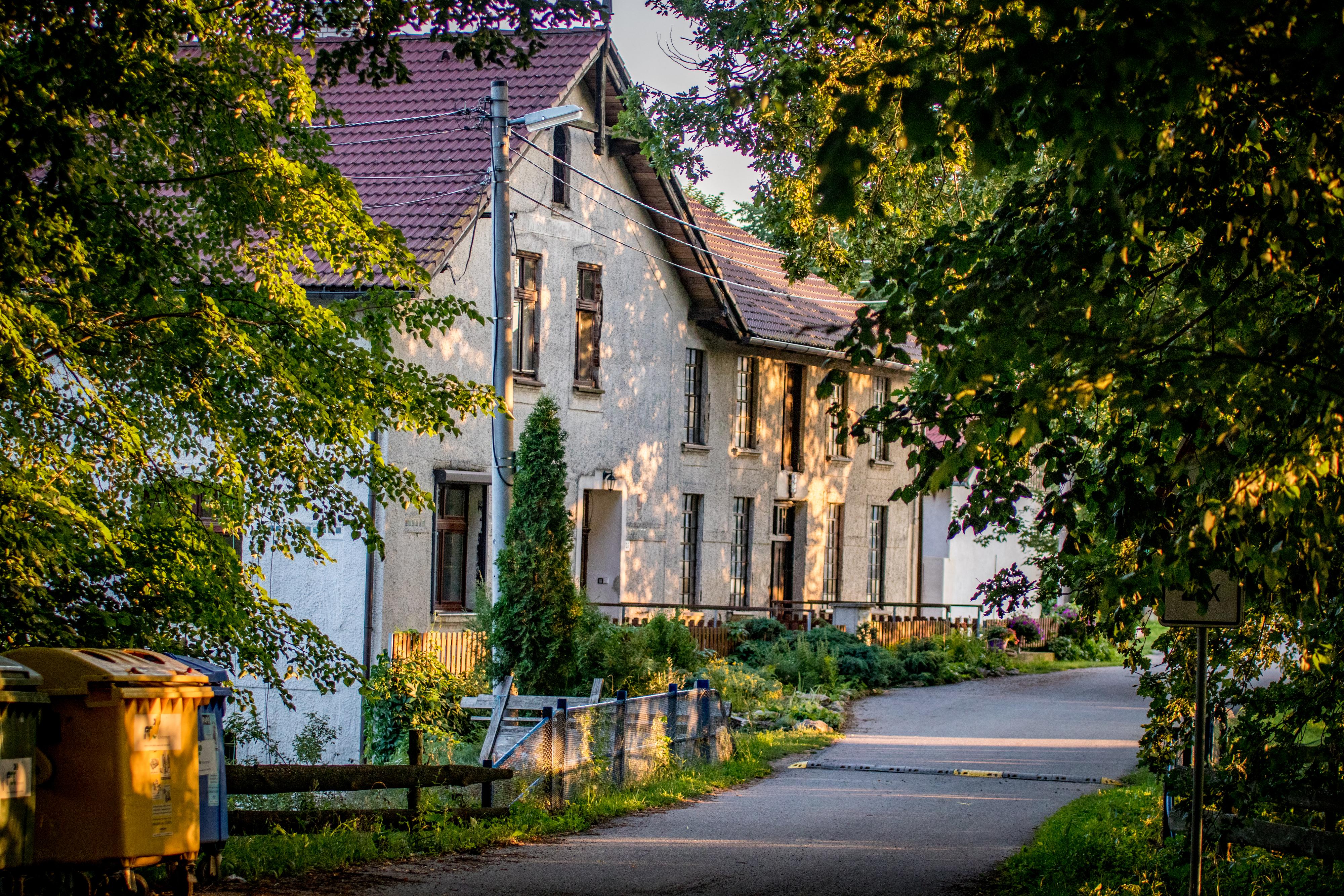 Bezděkovský mlýn, ekostatek rodiny Řezníčkovy