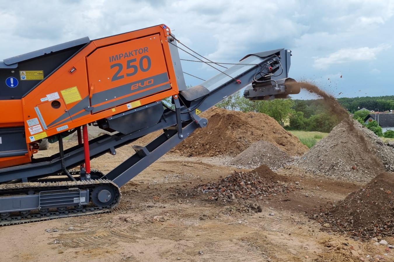 Drcení materiálu - dřevo, suť a ostatní