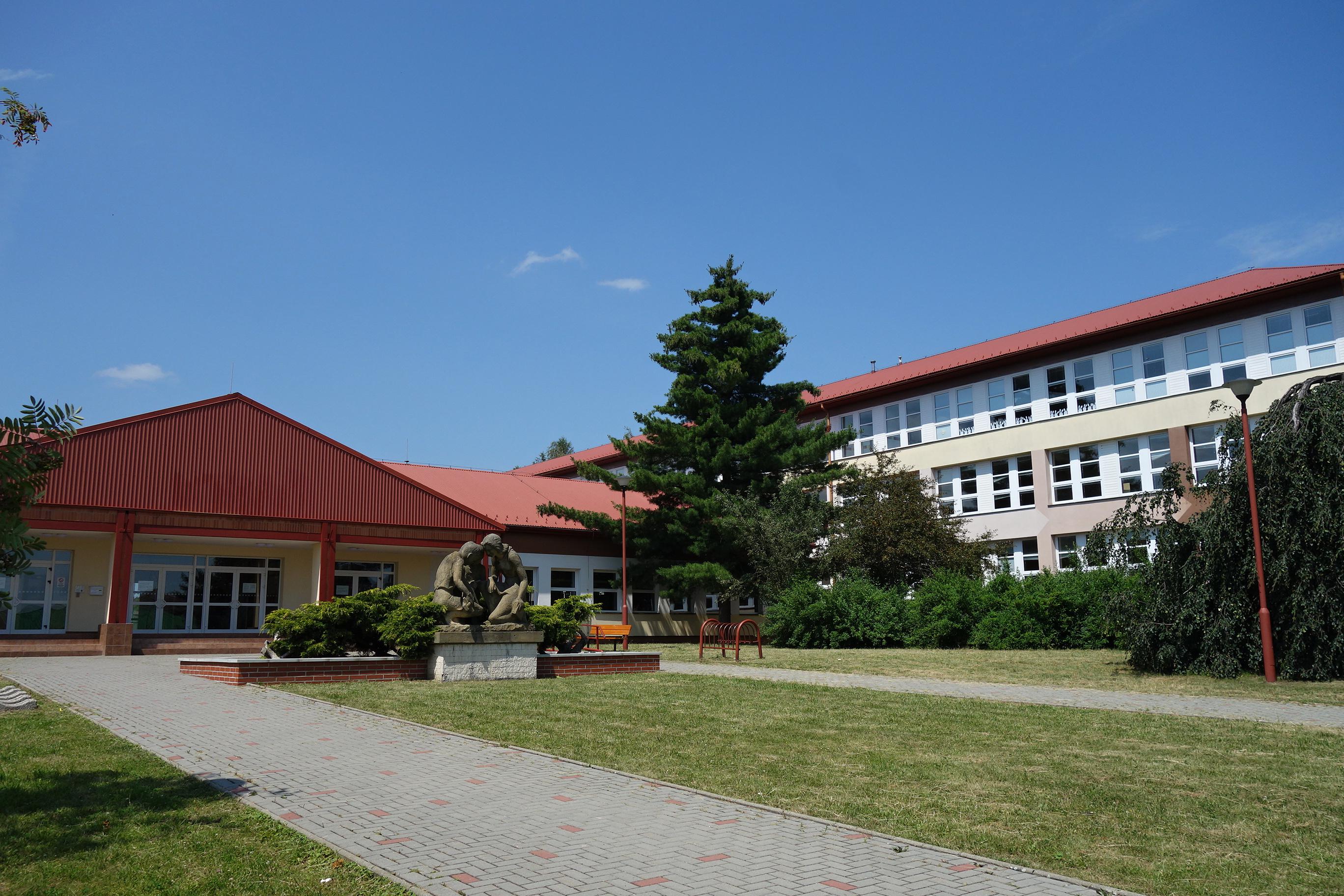 ZŠ a Gymnázium Konice foto 2
