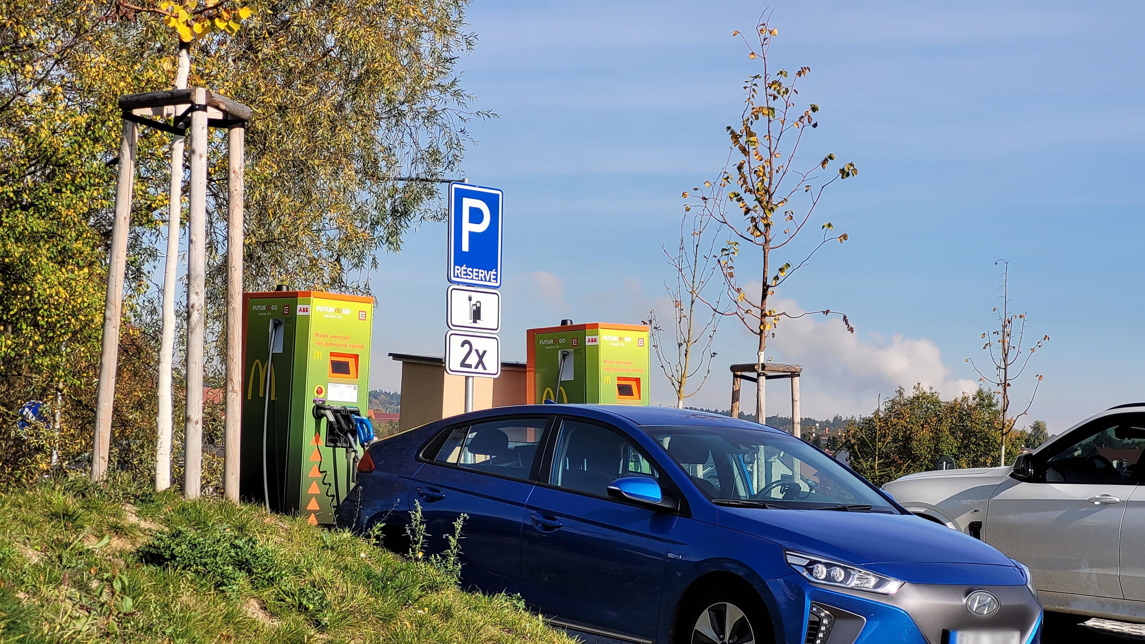 Nabíjecí stanice ČEZ