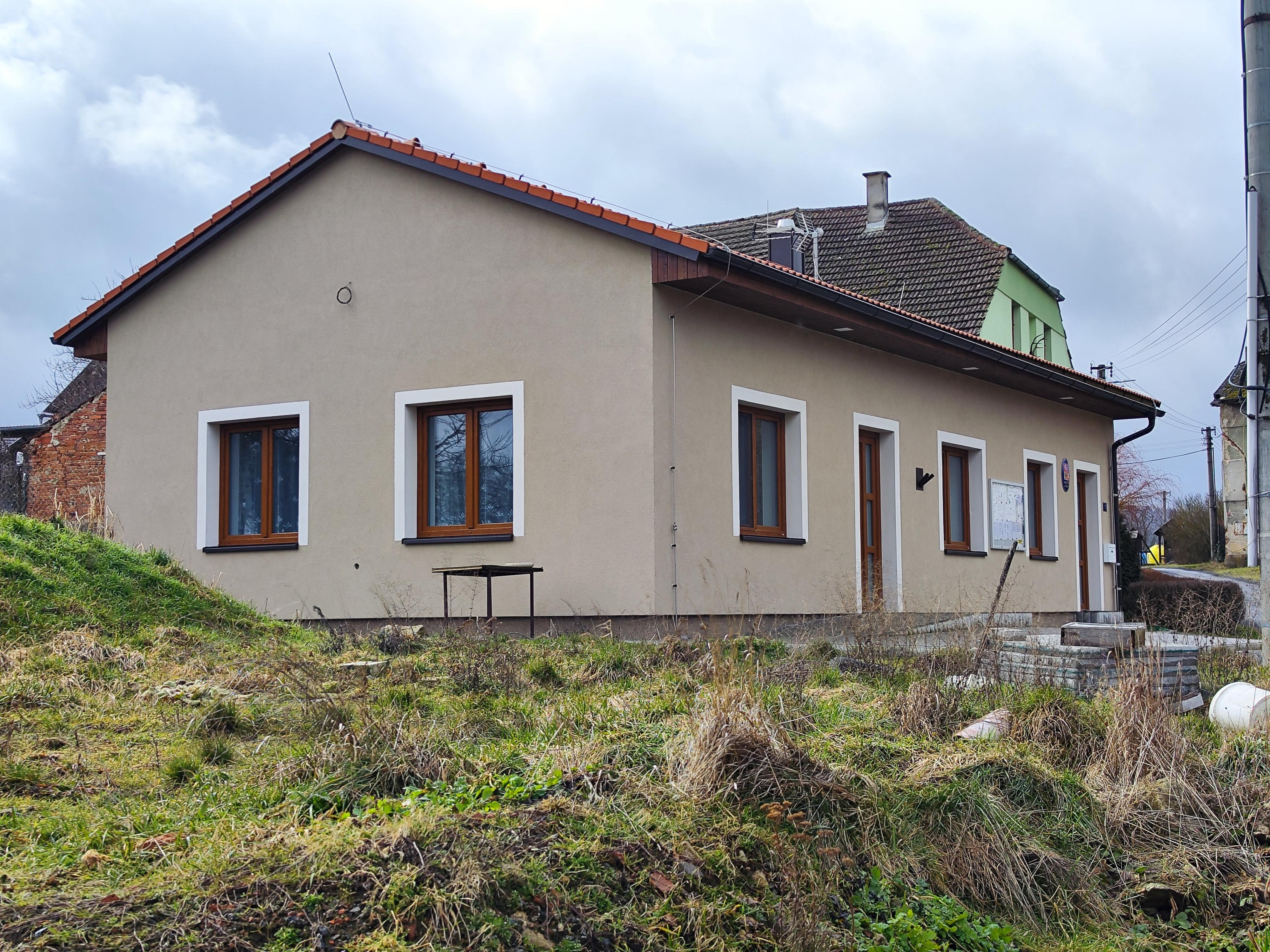 Hvožďany - obecní úřad foto 3