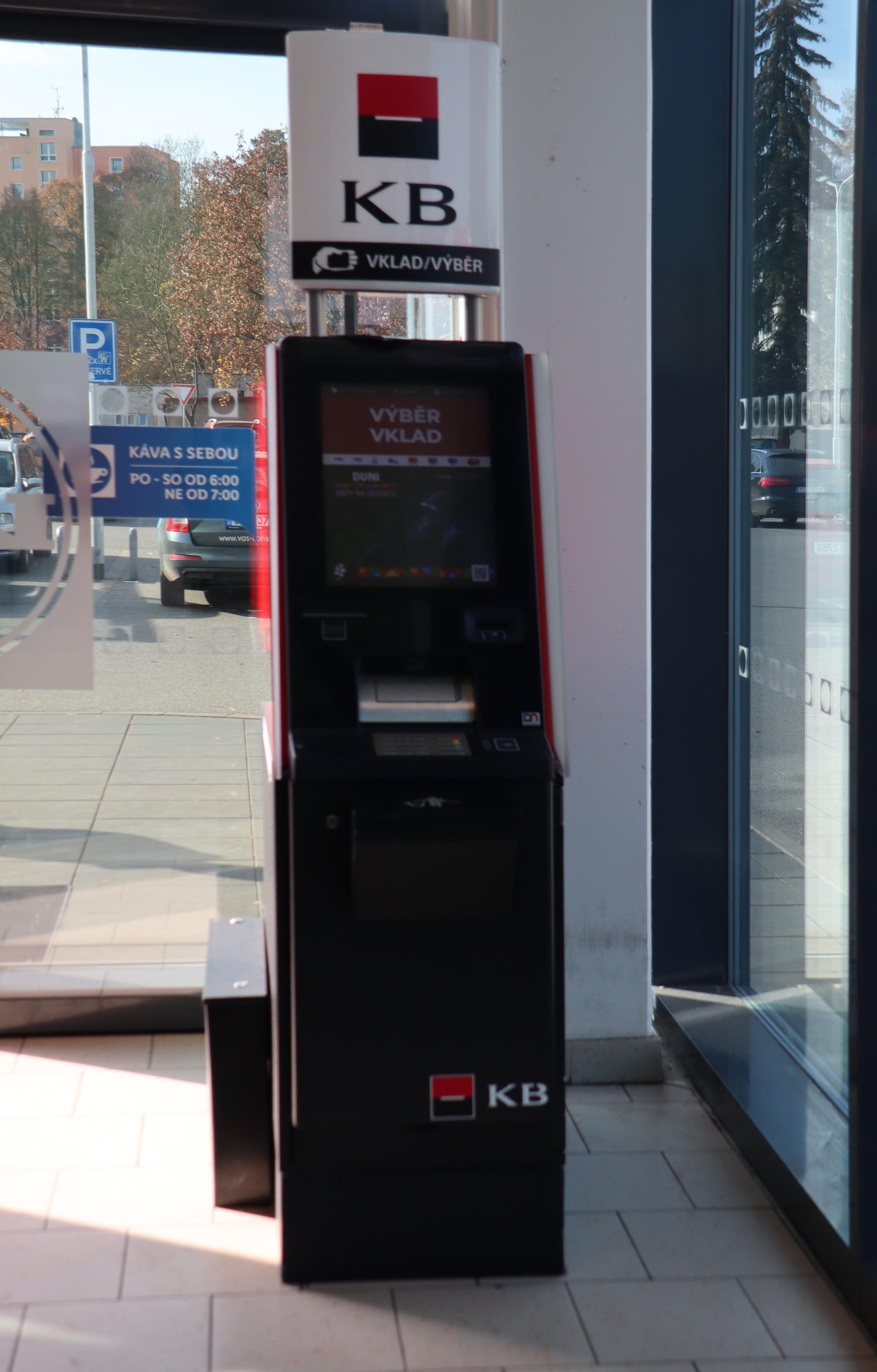 Bankomat Komerční banky foto 2