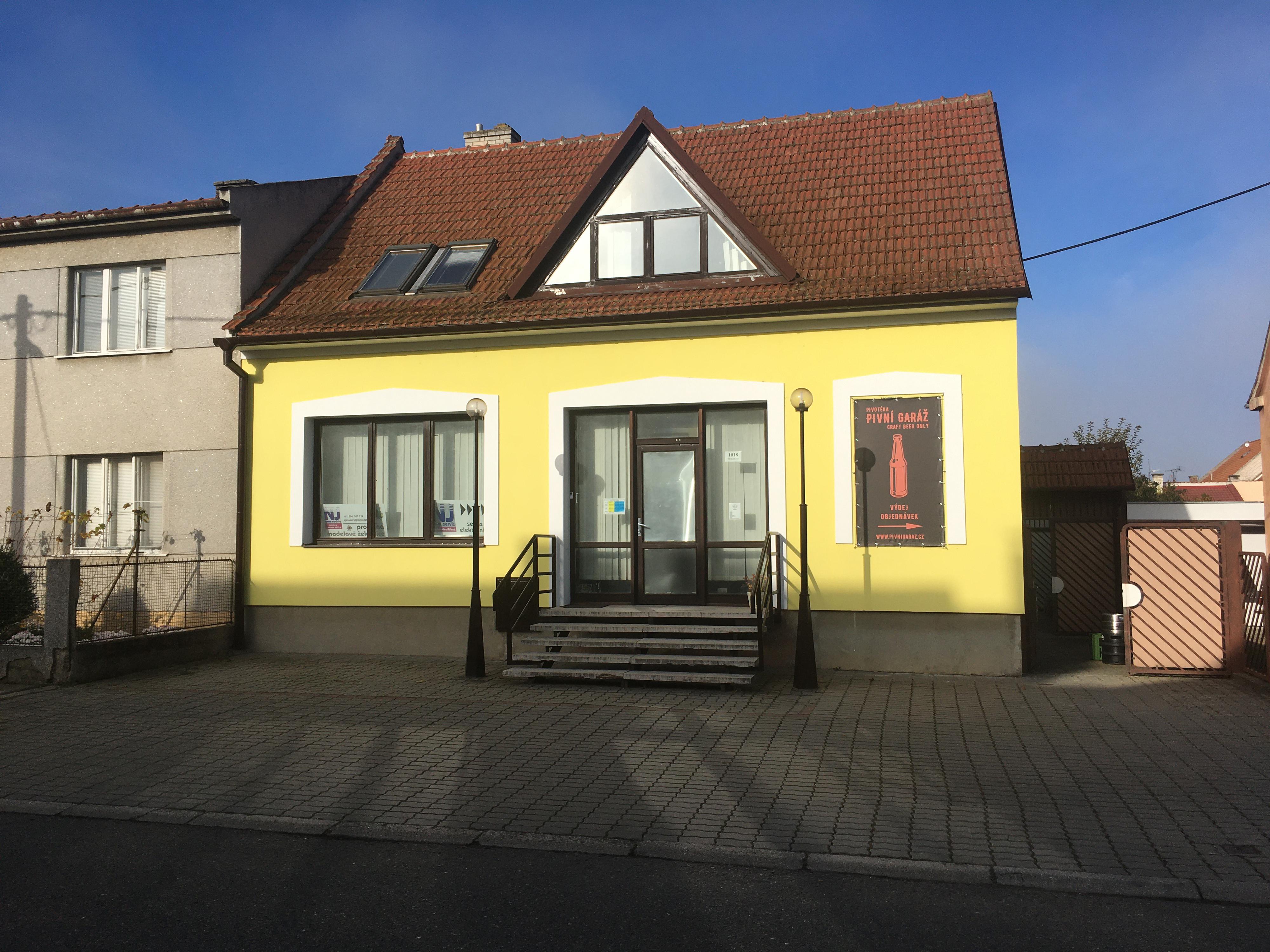 Pivotéka Pivní Garáž foto 2