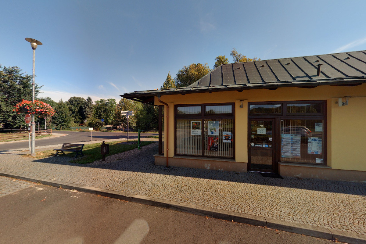 Informační centrum a stáčírna minerálních vod foto 6