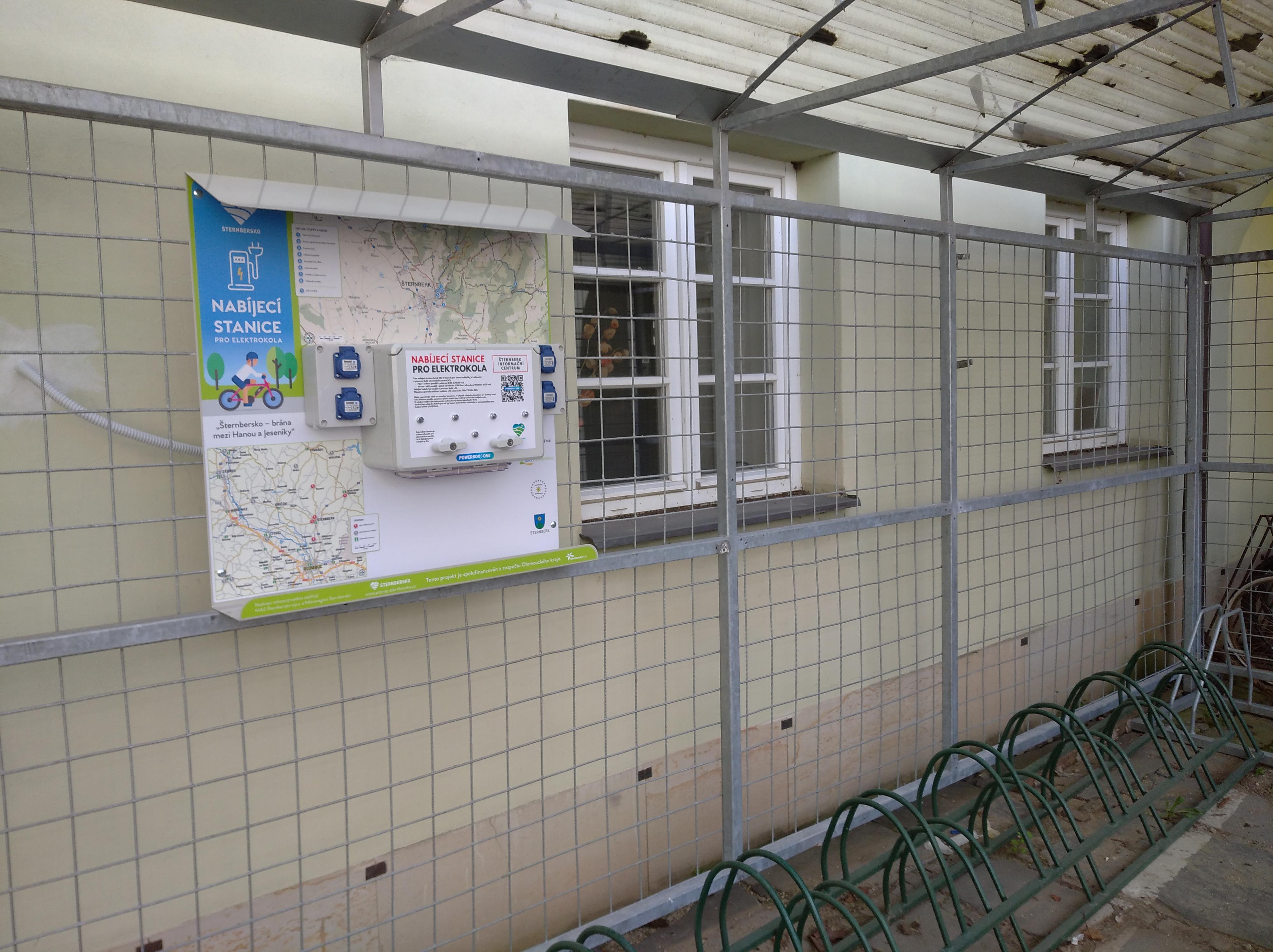 Nabíjecí stanice Informační centrum Šternberk foto 2