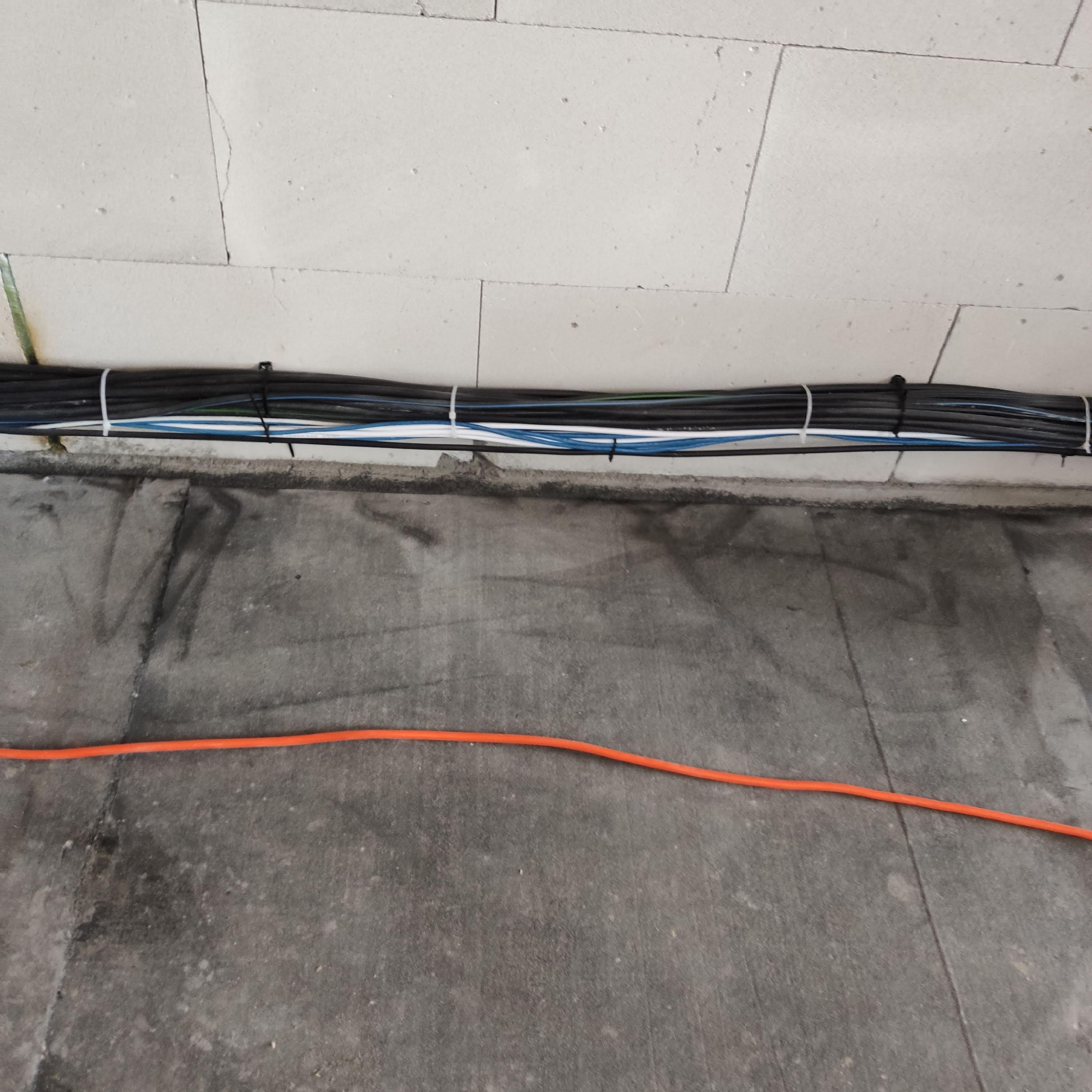 Kamil Krpec - Fotovoltaika, Elektroinstalace, Elektrikář foto 3