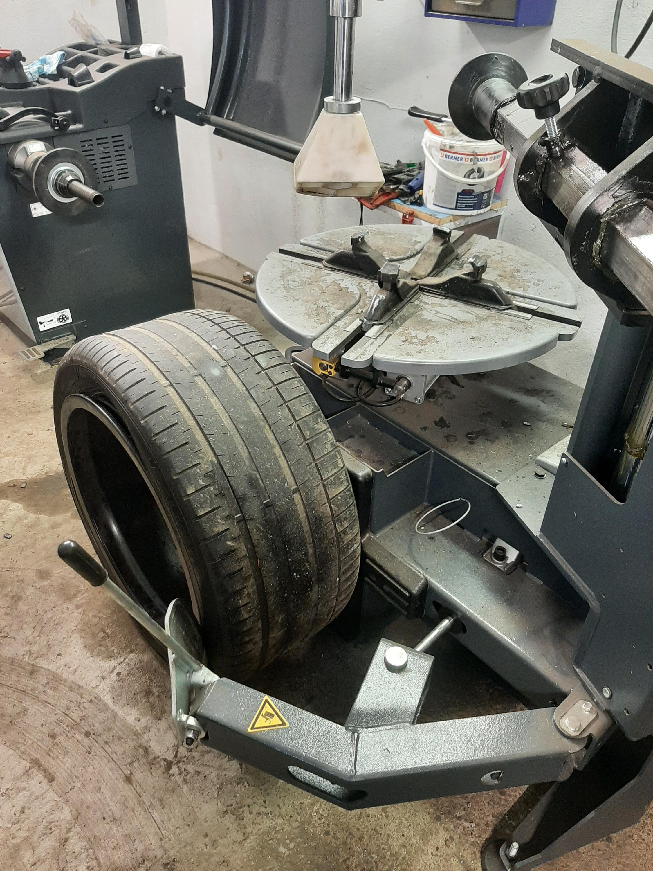 Pneuservis u Popků foto 6