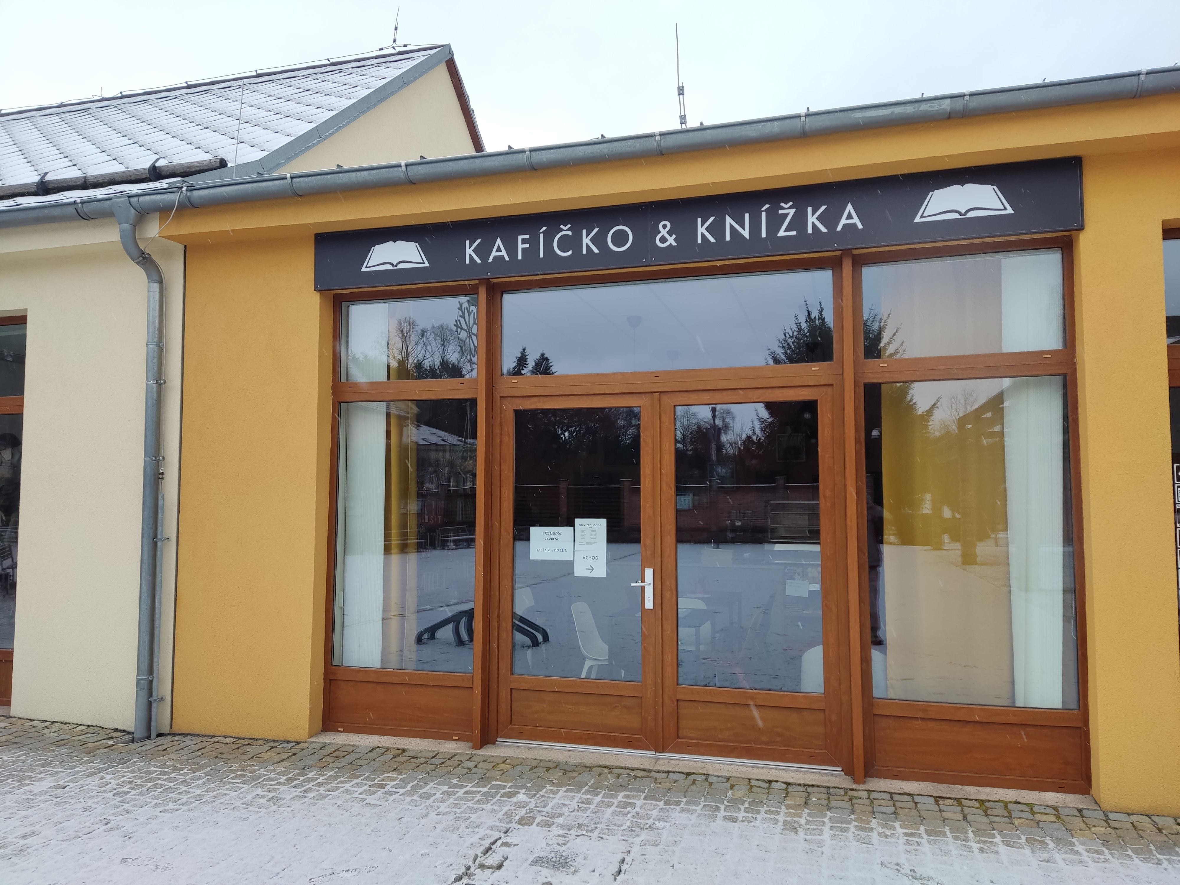 Obecní knihovna Konstantinovy Lázně foto 2