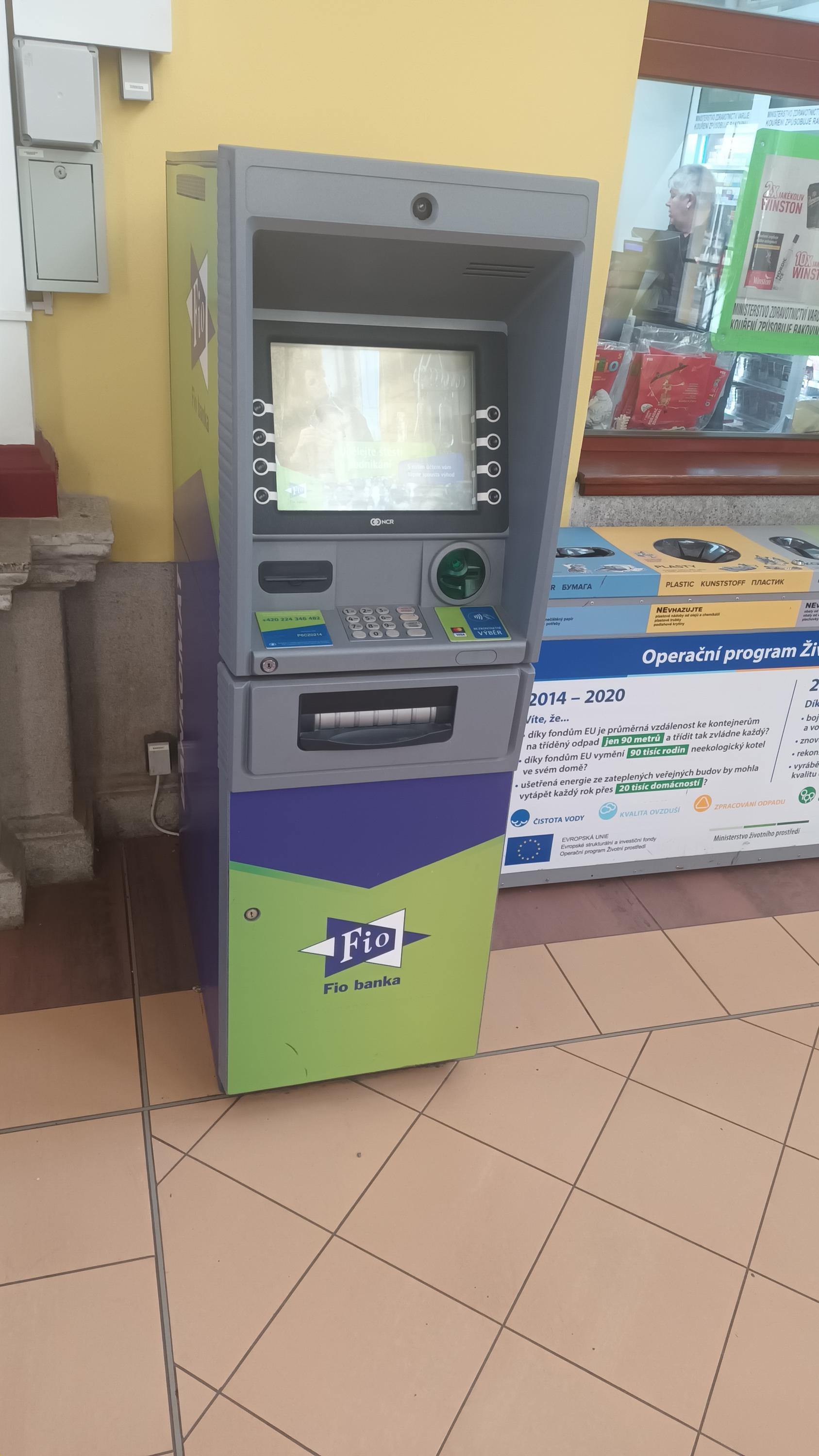 Bankomat Fio banky foto 2