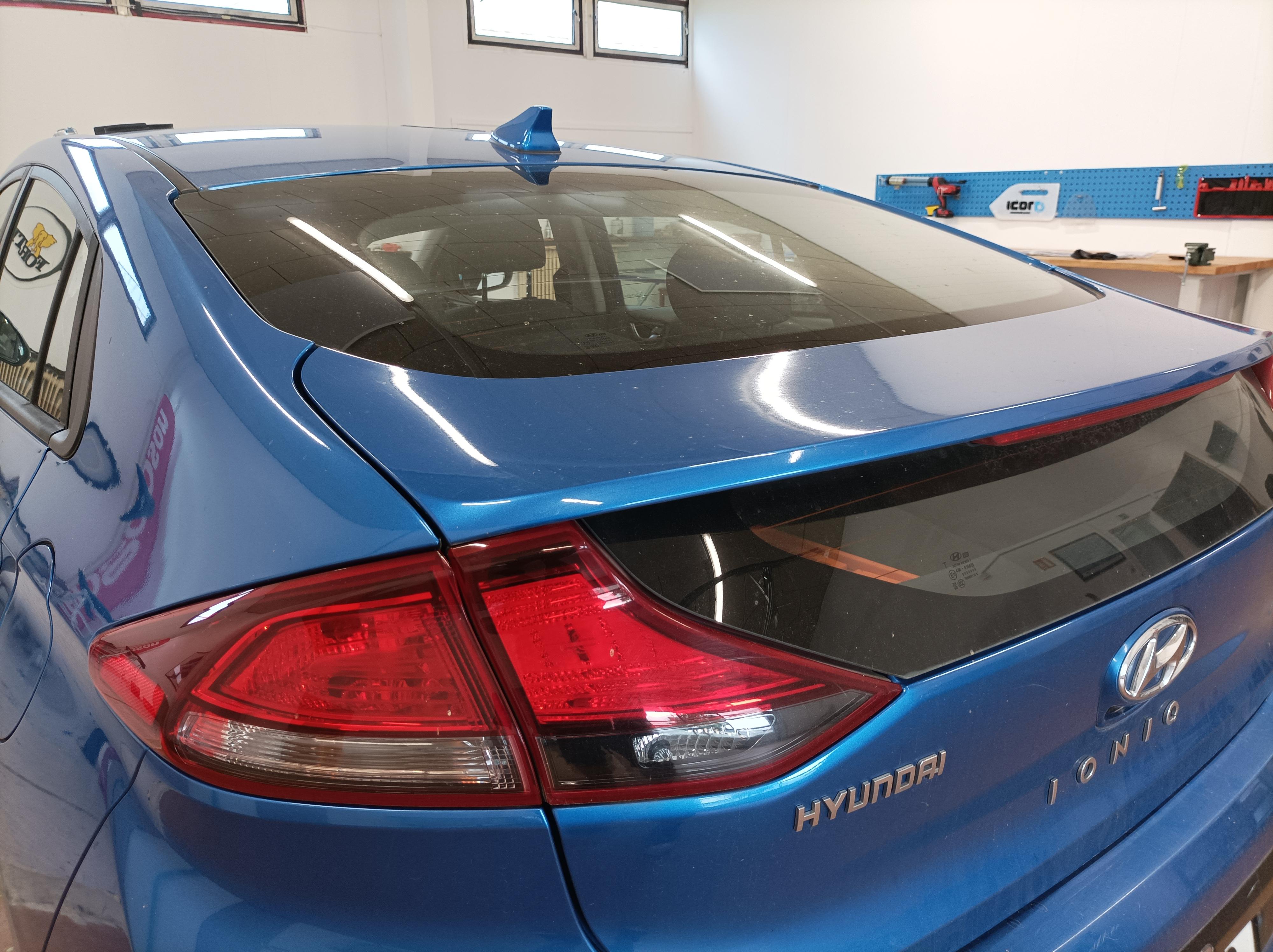 AUTOSKLO K + M, spol. s r.o.