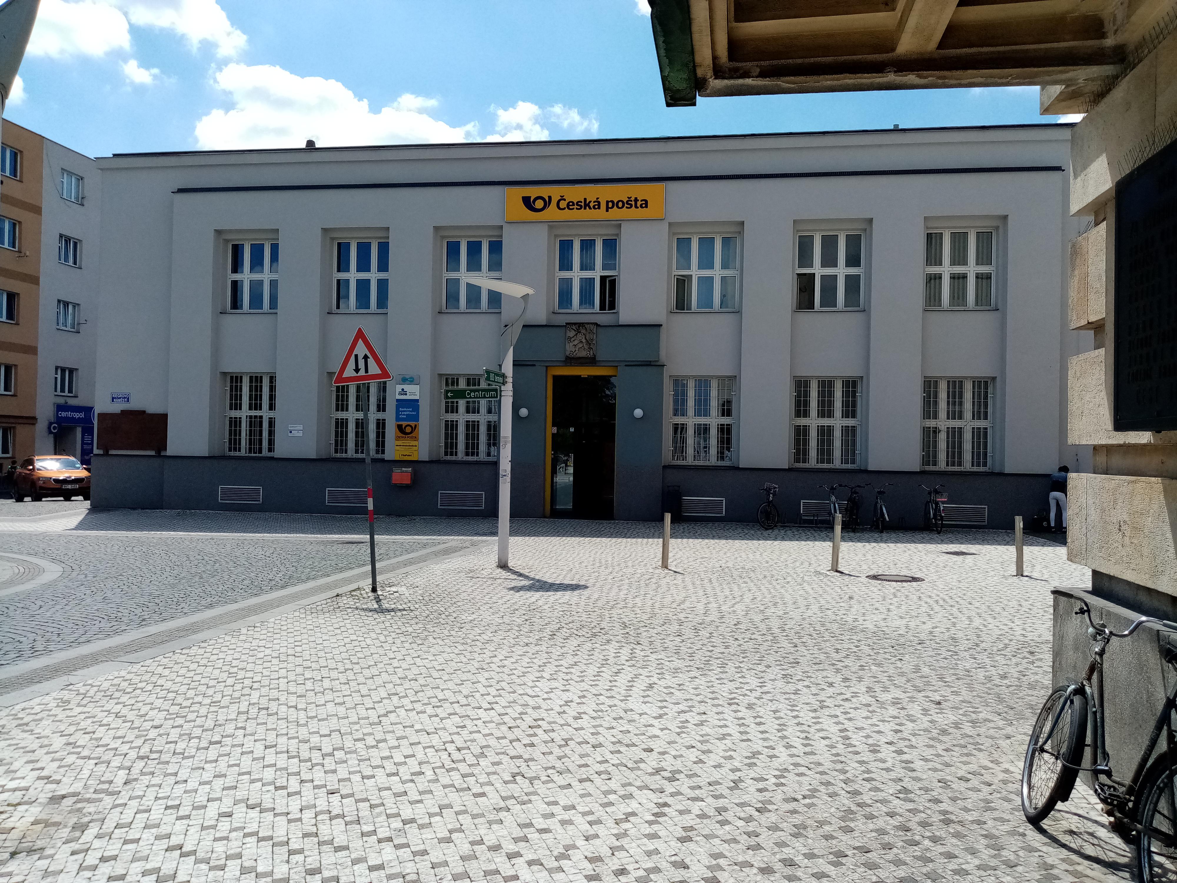 Pošta Hradec Králové 2 foto 3