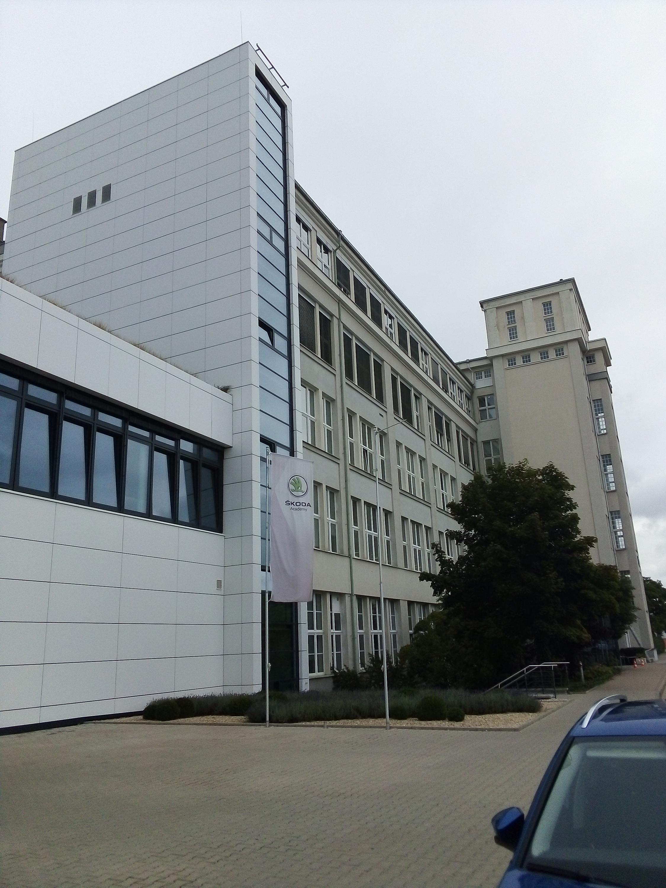 Střední odborné učiliště strojírenské odštěpný závod foto 3