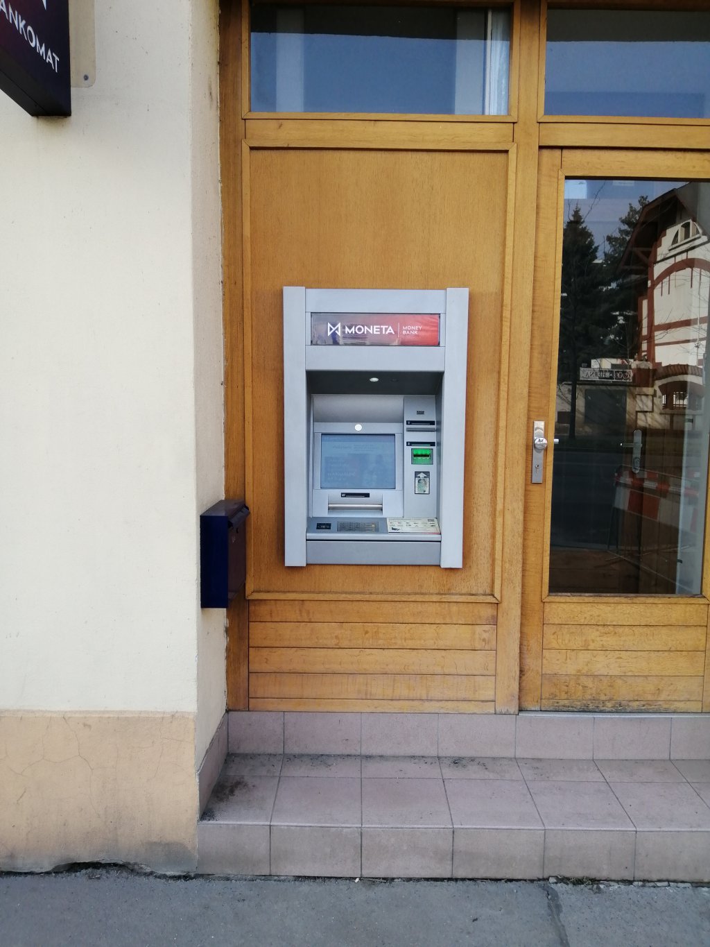 Bankomat MONETA Money Bank foto 2