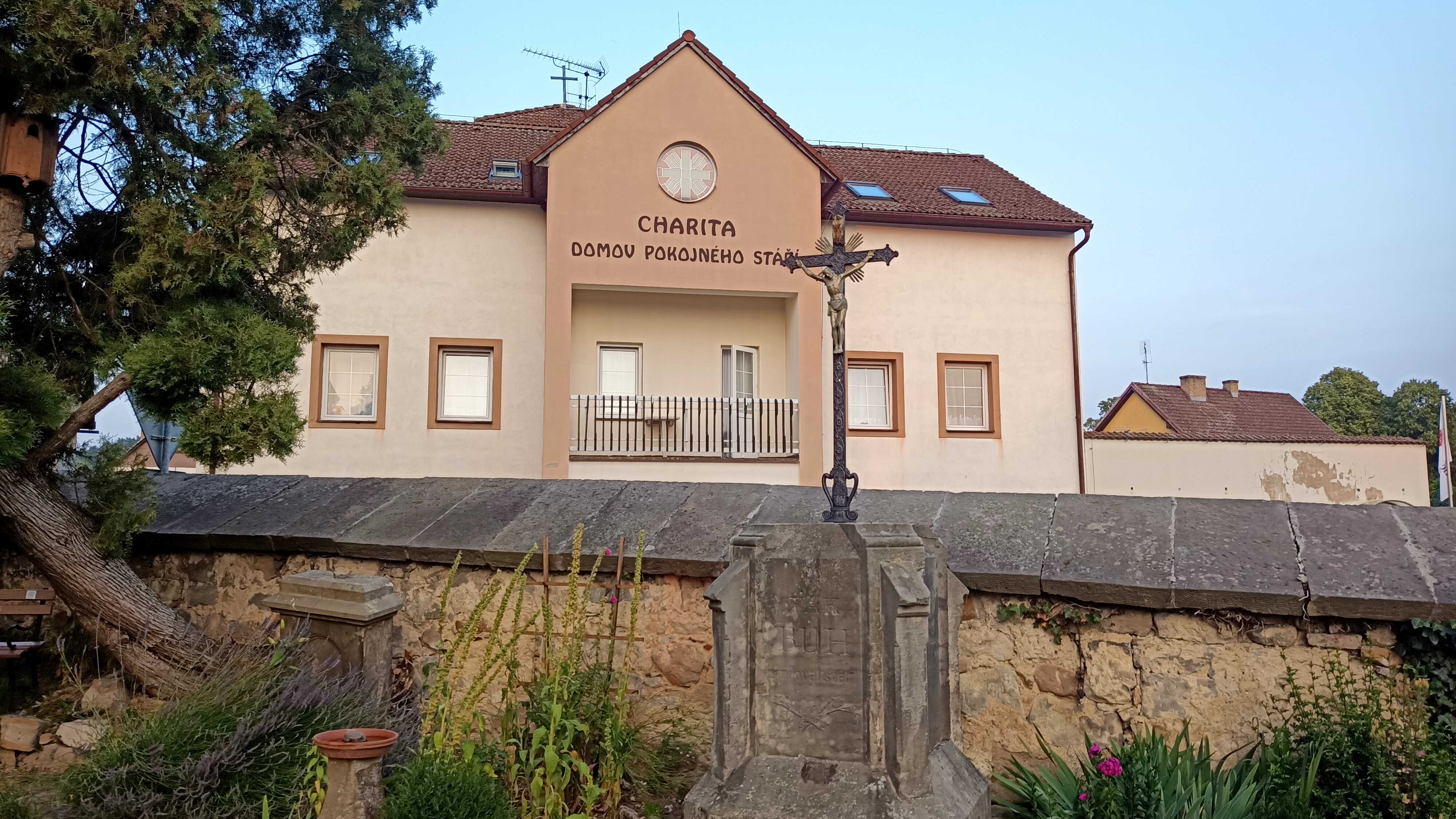 Oblastní charita Sobotka - Domov pokojného stáří foto 2