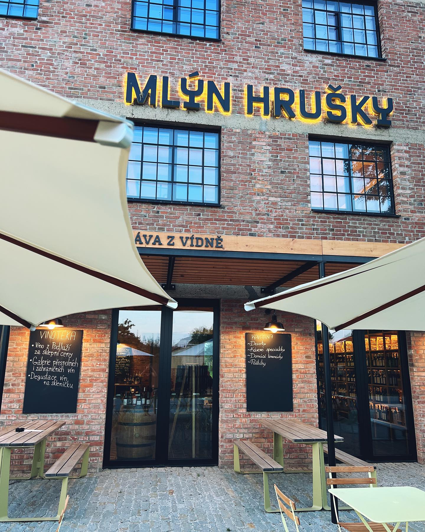 Kavárna Mlýn Hrušky foto 2