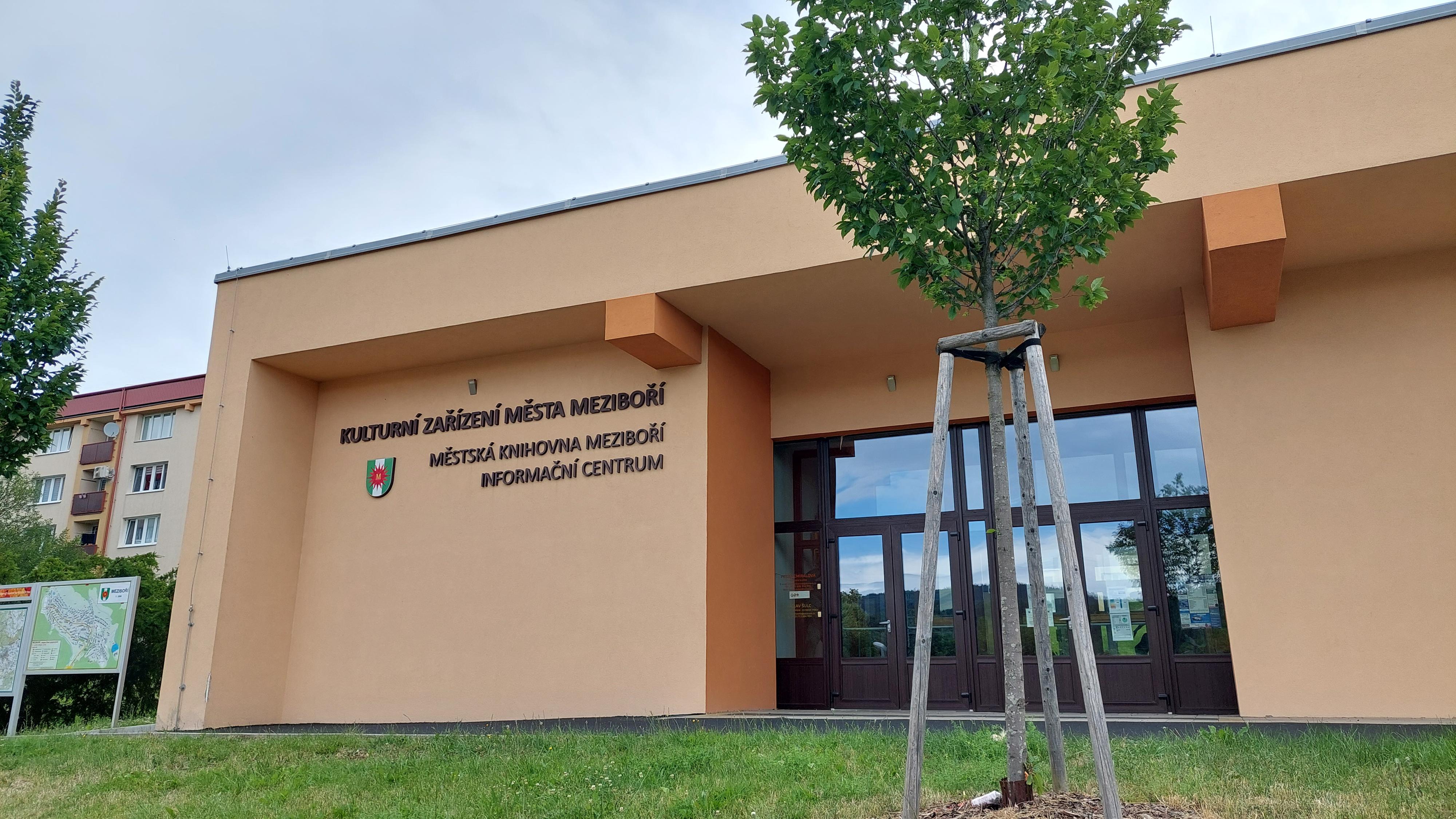 Městská knihovna Meziboří foto 3