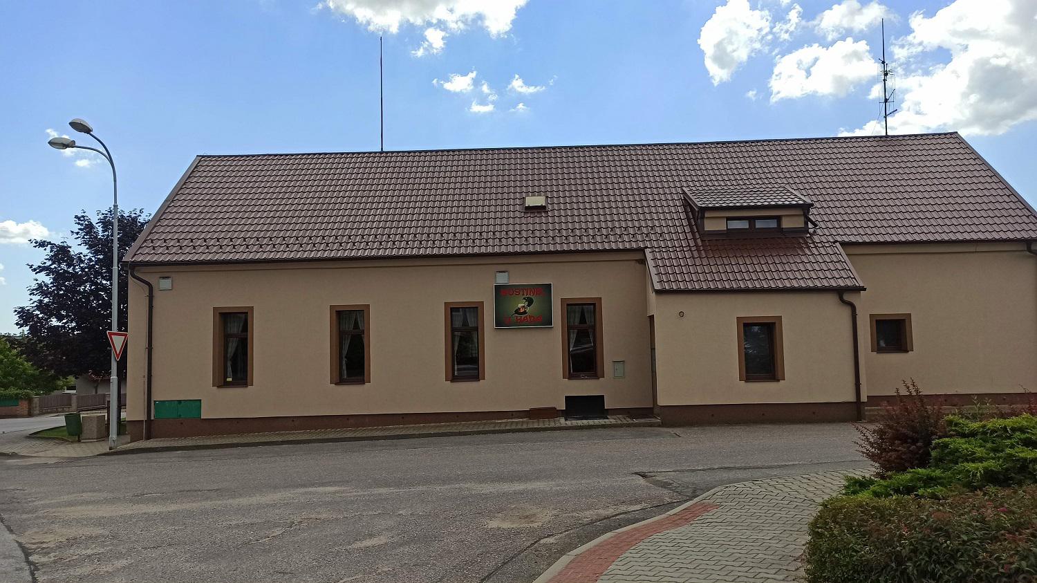 Plazy - obecní úřad foto 3