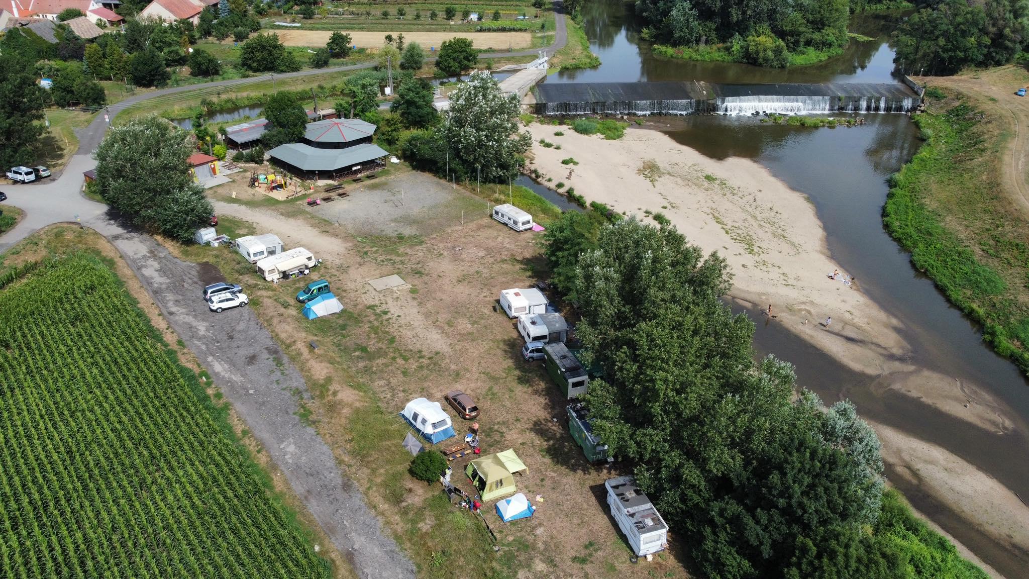 Tábořiště U splavu