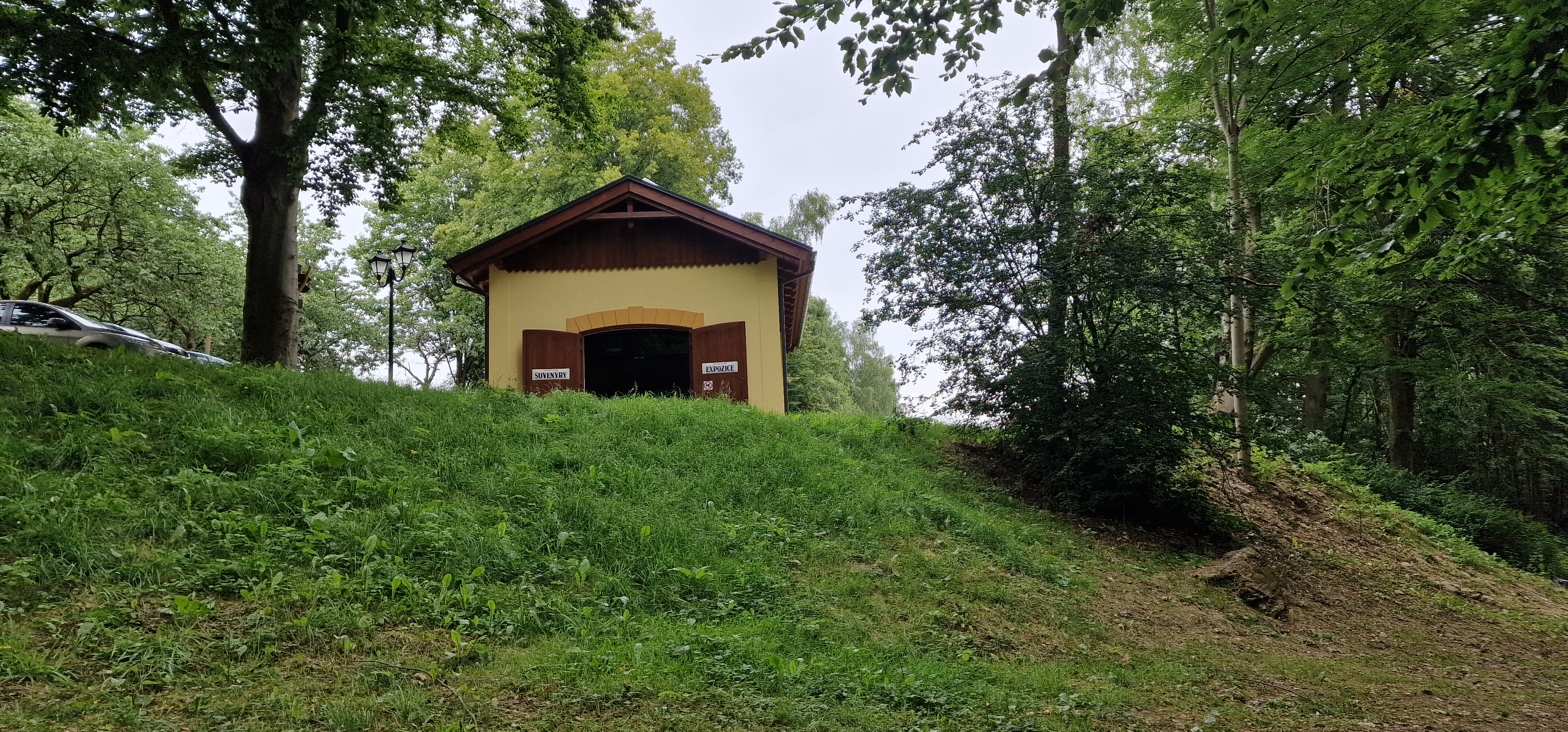 Návštěvnické středisko Chýnovské jeskyně foto 6