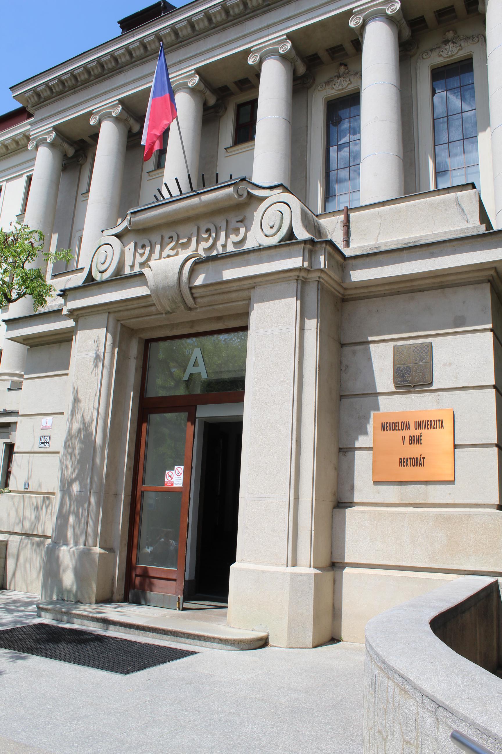 Mendelova univerzita v Brně - Ústav financí Provozně ekonomické fakulty foto 2