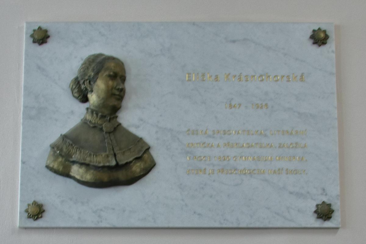 Gymnázium Elišky Krásnohorské foto 4