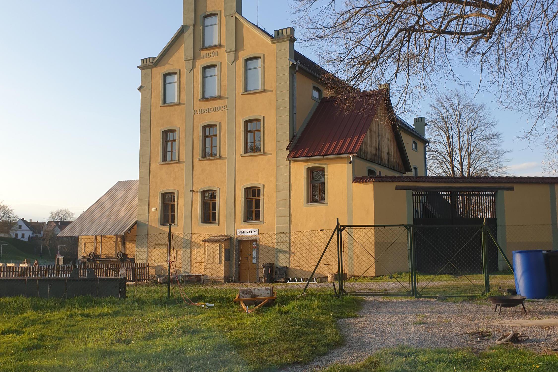 Muzeum mlýn Hněvkovice foto 2