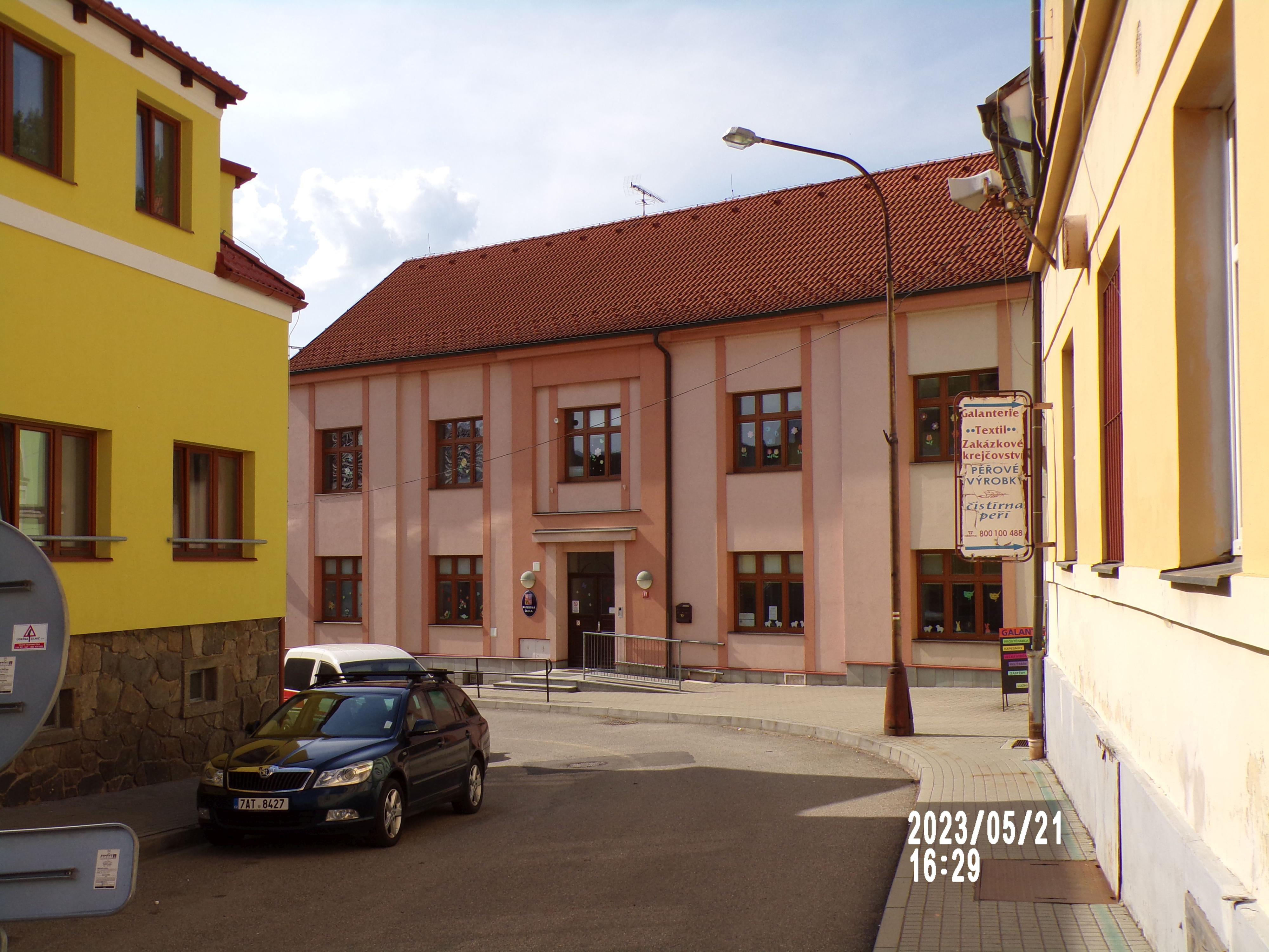 MŠ Neveklov foto 3