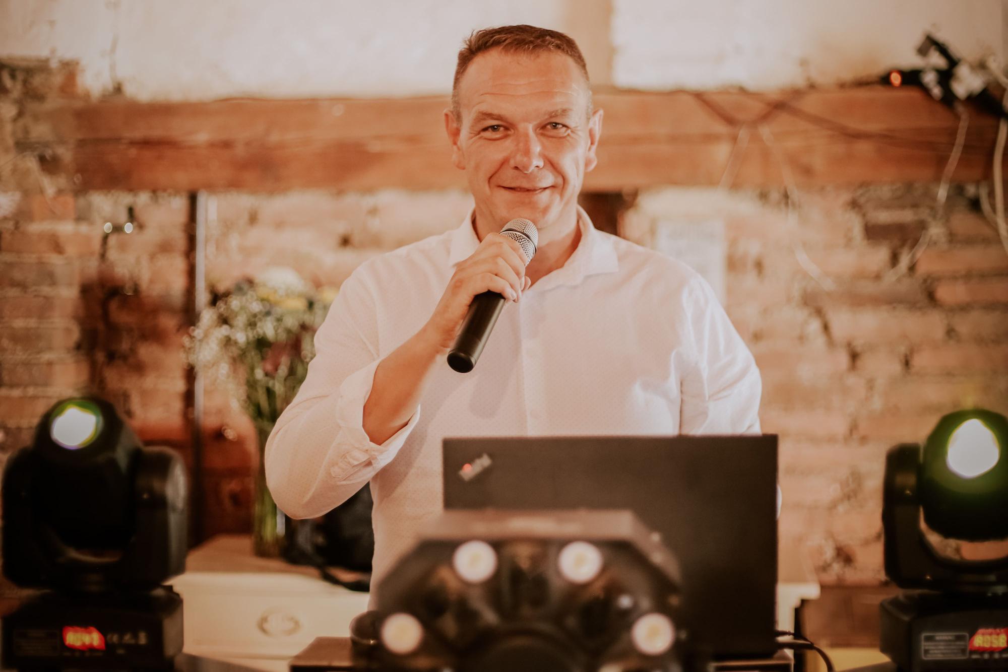 DJ a moderátor Petr Berka