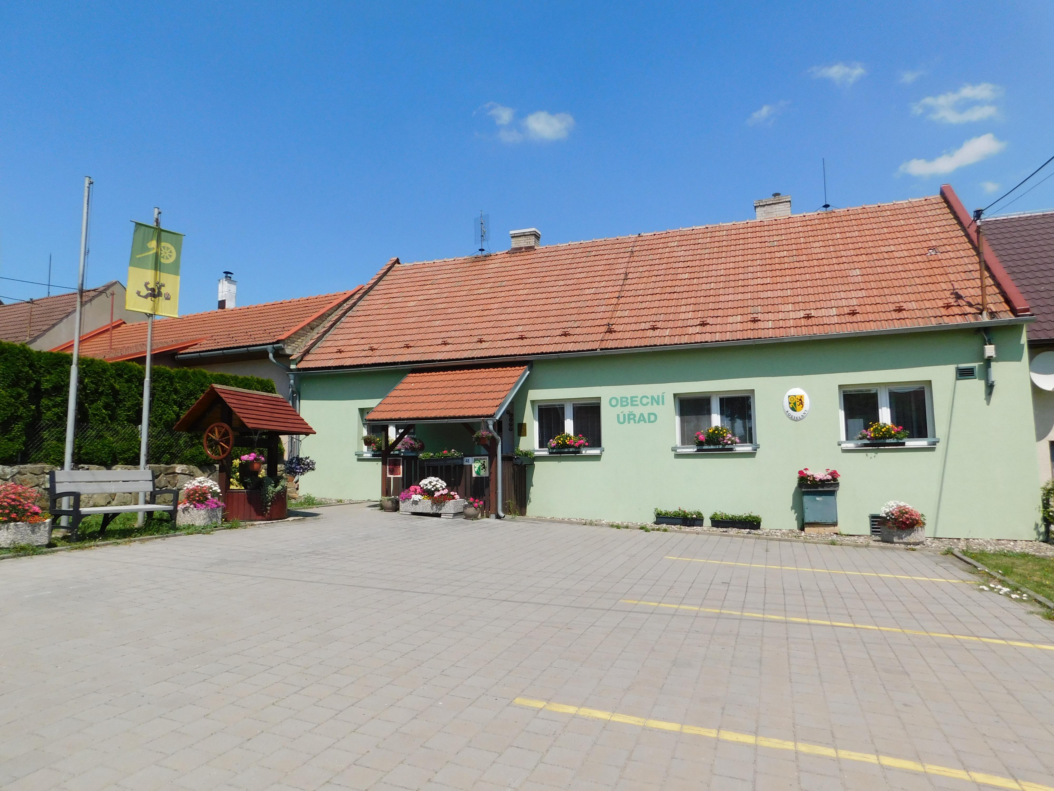 Kostelany - obecní úřad foto 3