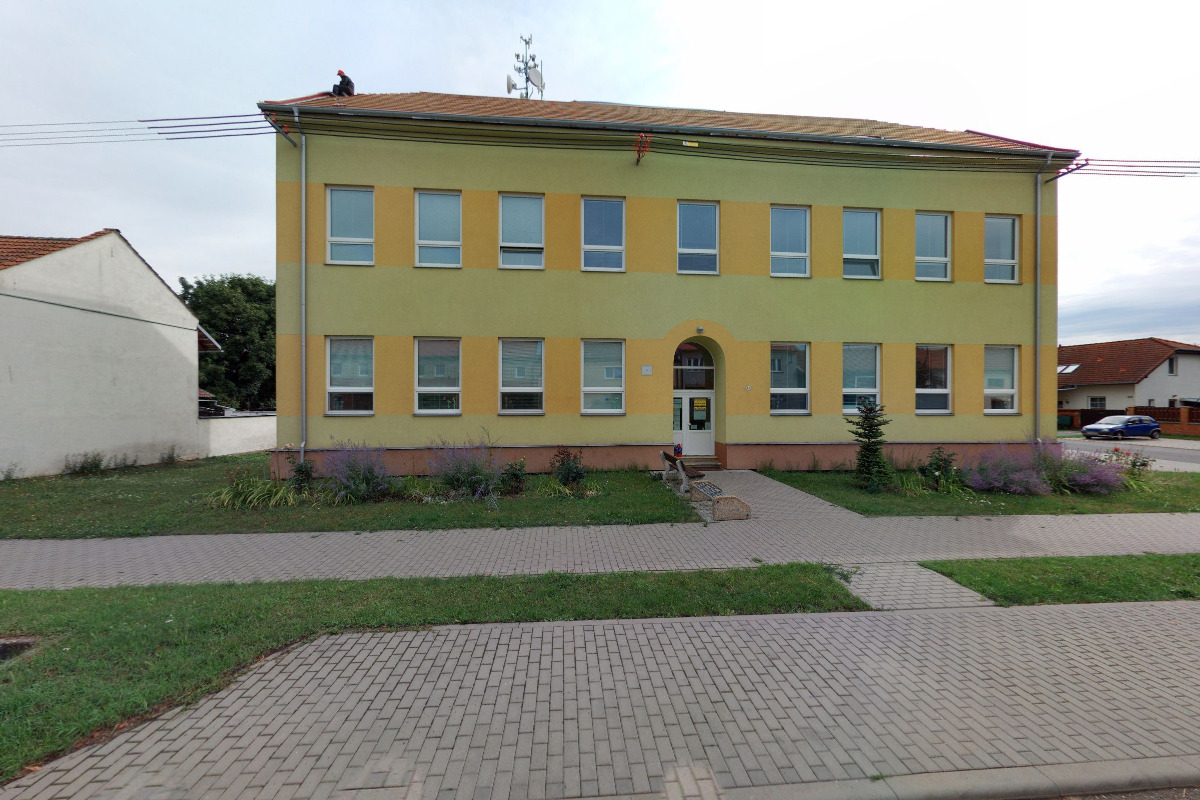 Základní škola Zdeny Kaprálové a Mateřská škola Vrbátky foto 3