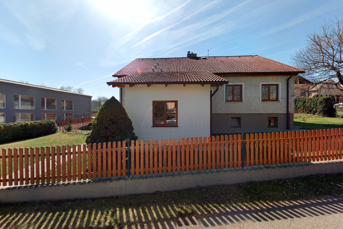 JI - CHEM CZ, s.r.o.