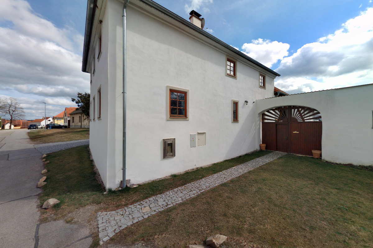 Roman Bláha - Tesařství, pokrývačství a klempířství foto 2