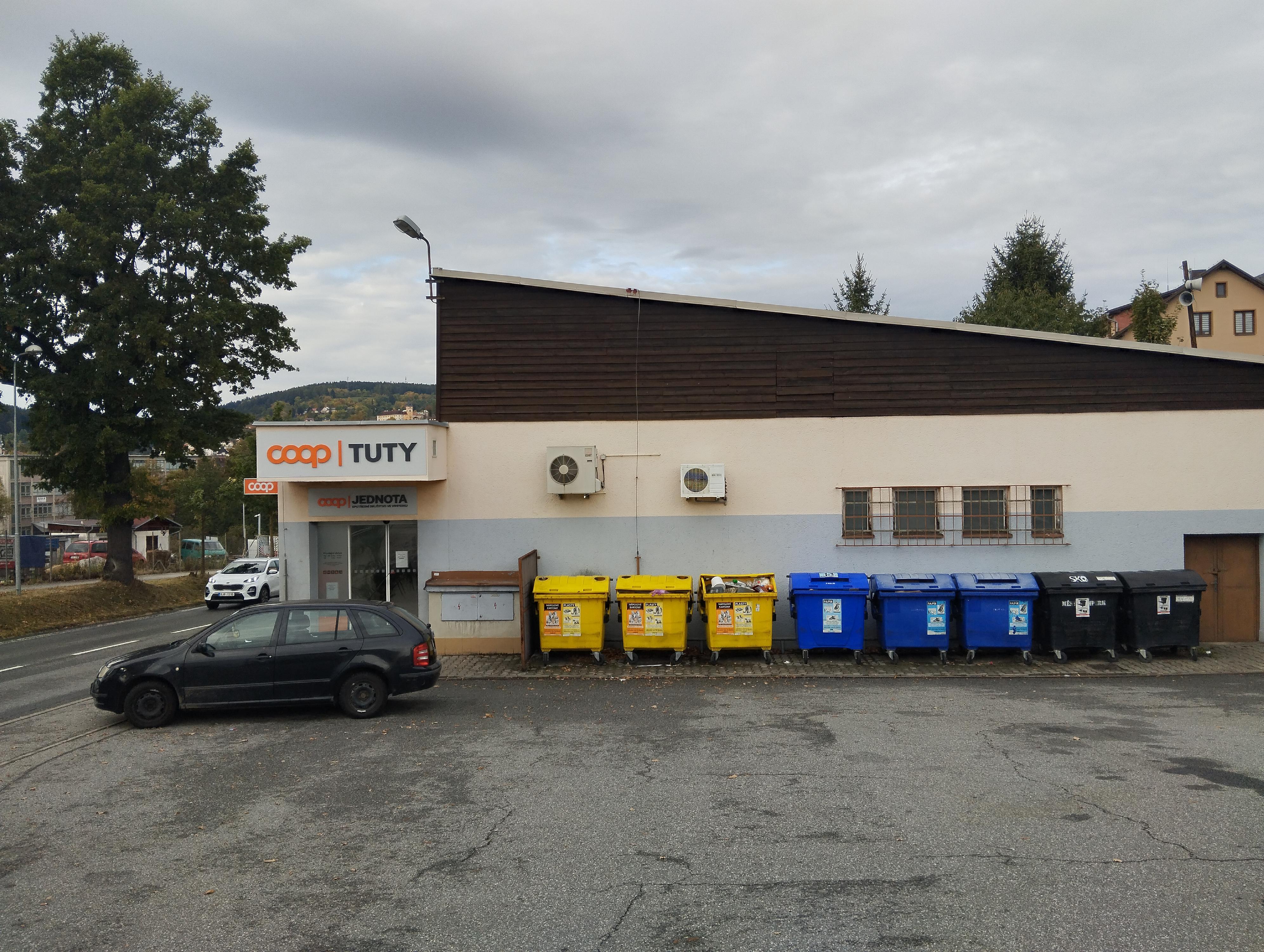 Jednota, spotřební družstvo ve Vimperku - COOP - TUTY foto 2