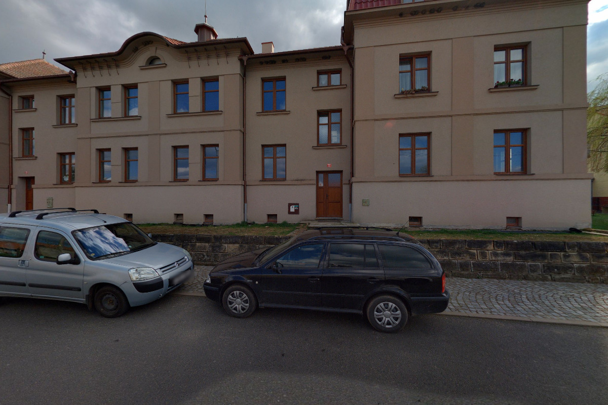 ZŠ a MŠ Mšené-lázně, Školní foto 4