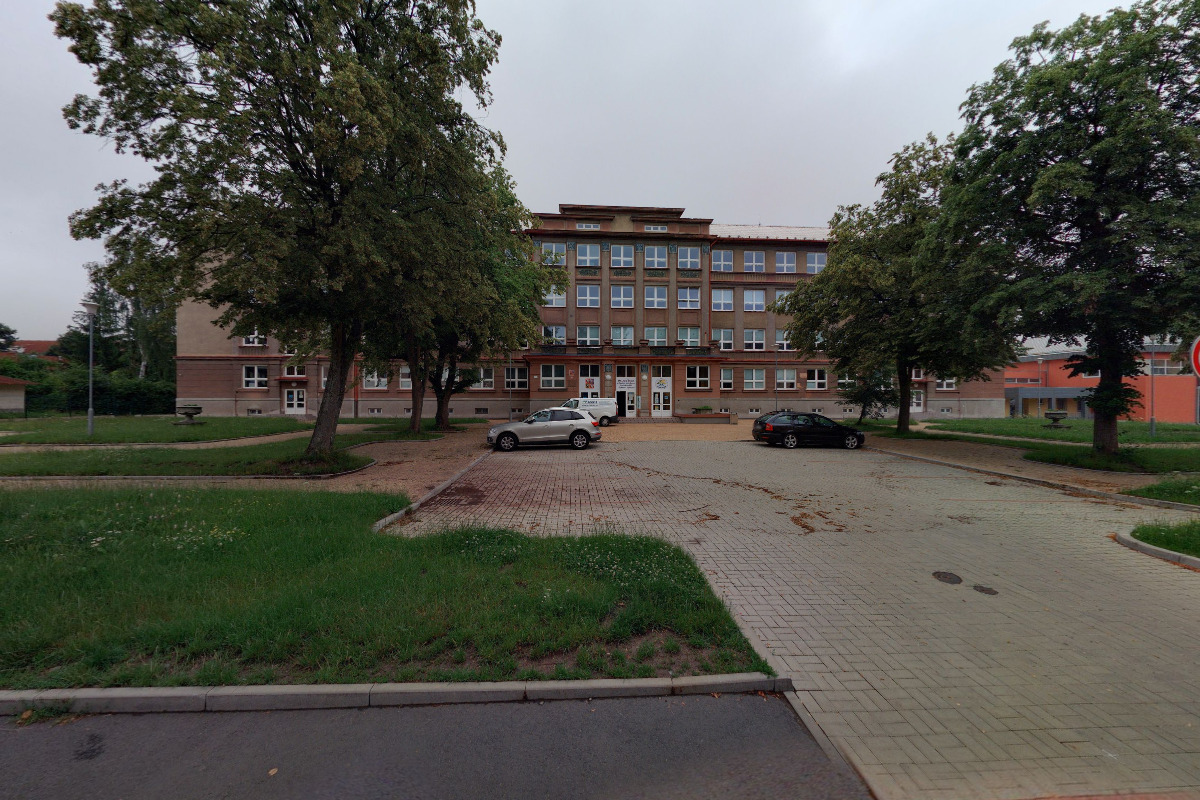 Základní škola Ostrov