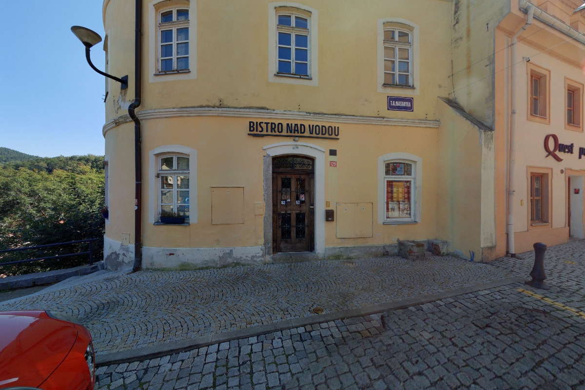Bistro nad vodou foto 2