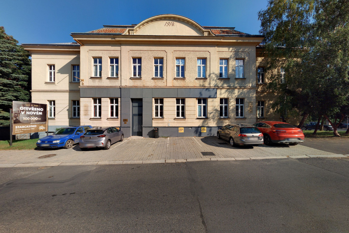 Semanik Viktor - notář