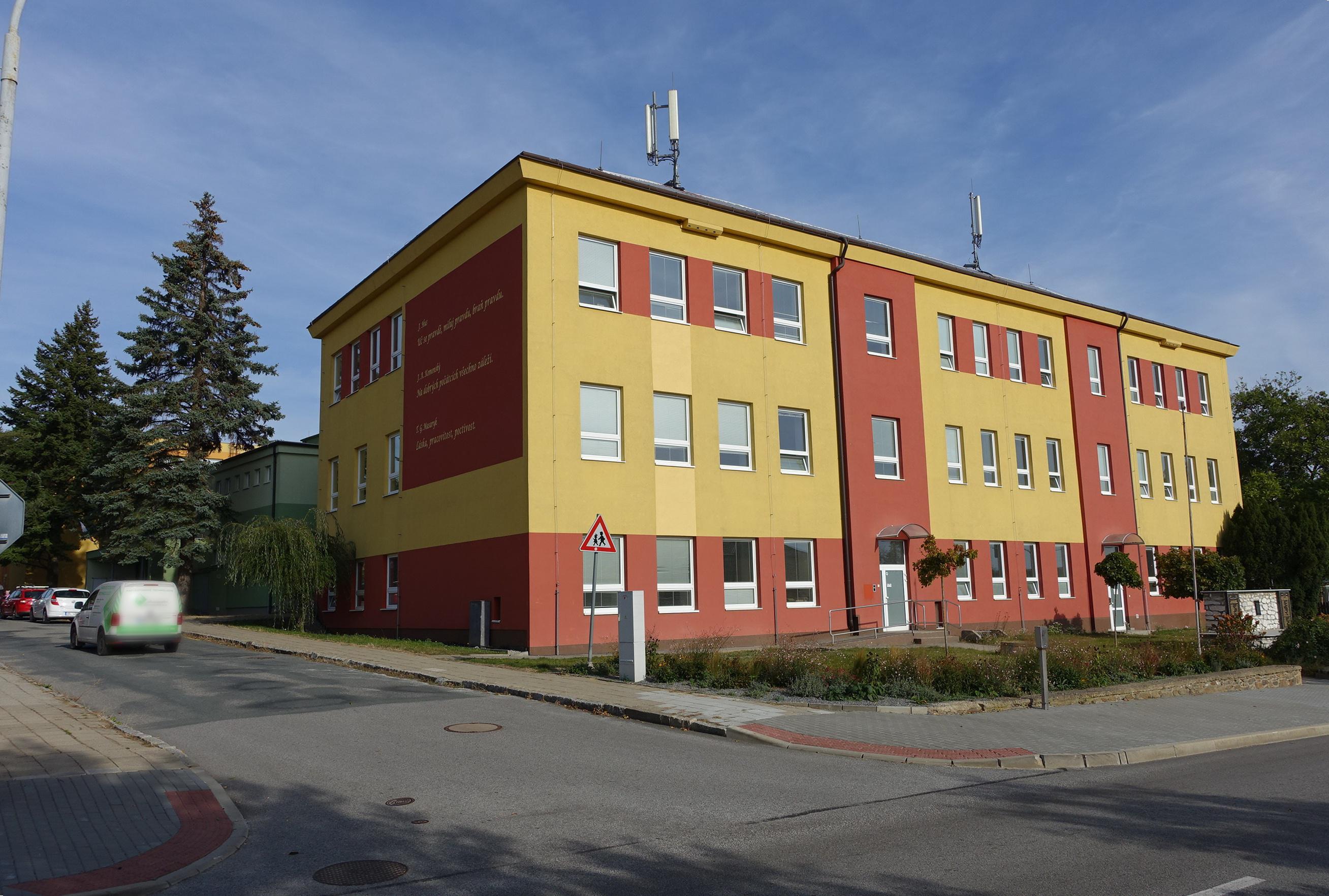 Základní škola Okříšky, příspěvková organizace foto 3