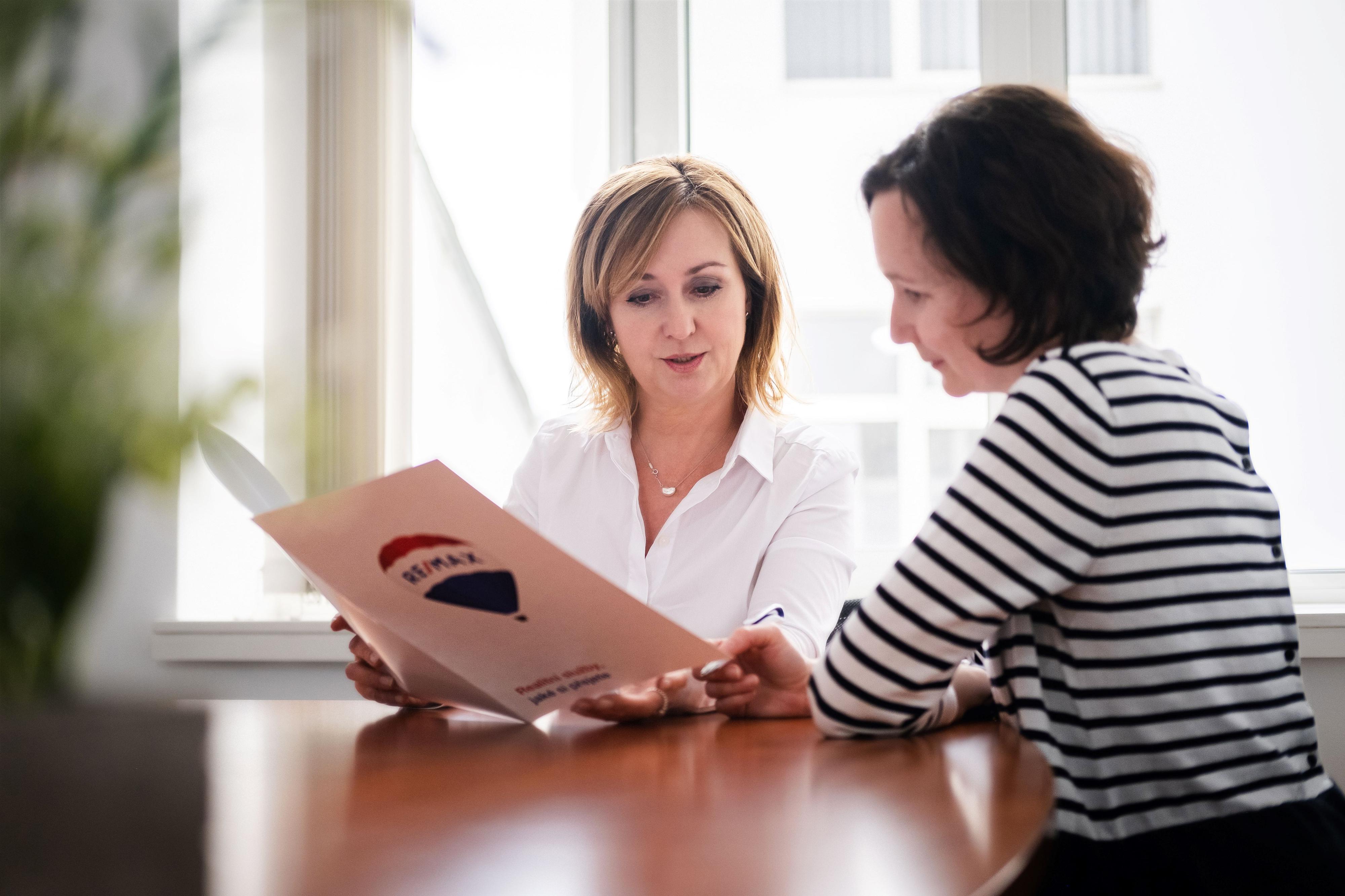 Věra Jesenská - realitní makléřka RE/MAX Alfa foto 4